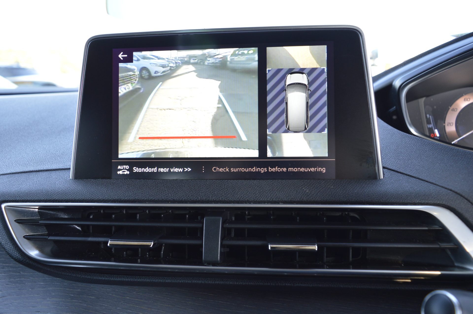 Peugeot 5008 GT - Image 20