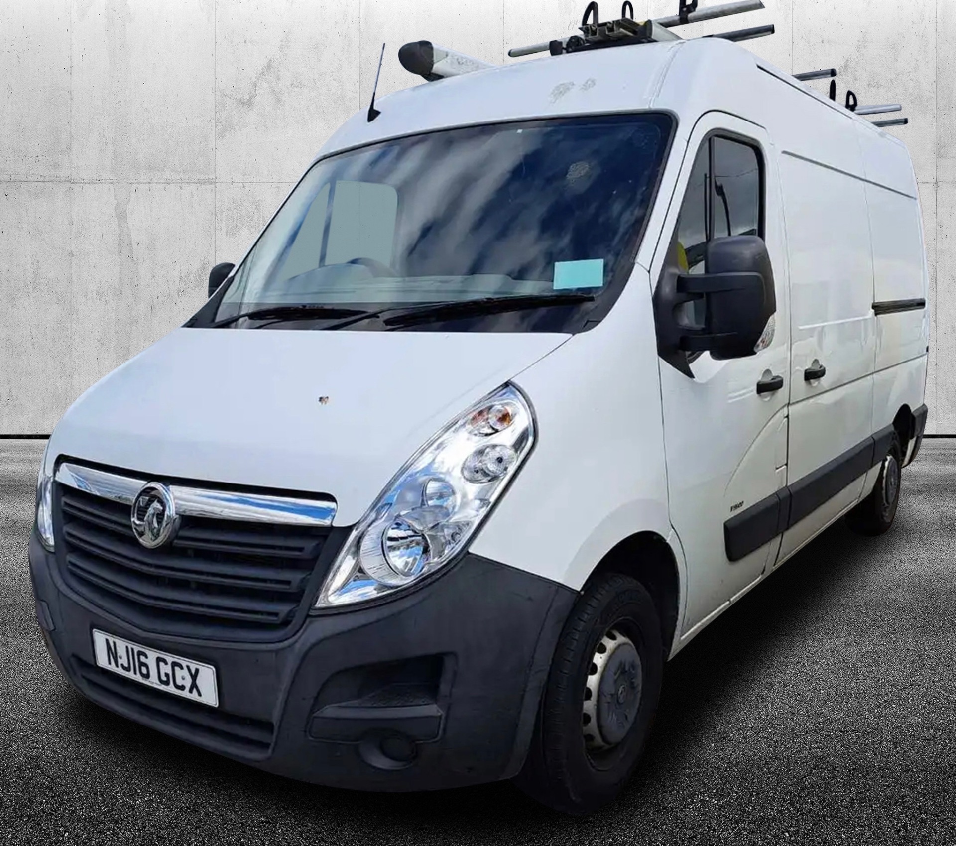 Vauxhall Movano  F3300 L2H2 ex Council