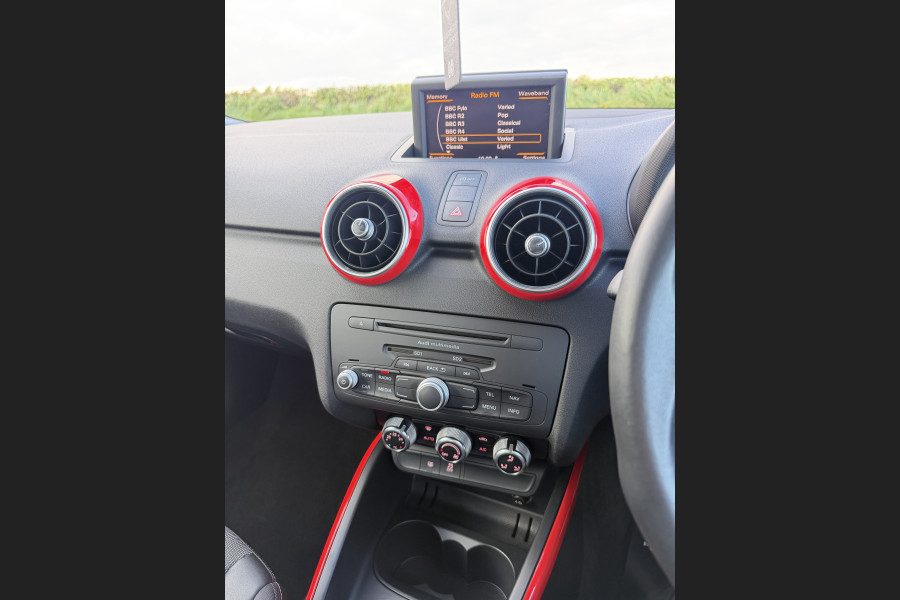 Audi A1, Contrast - Image 11