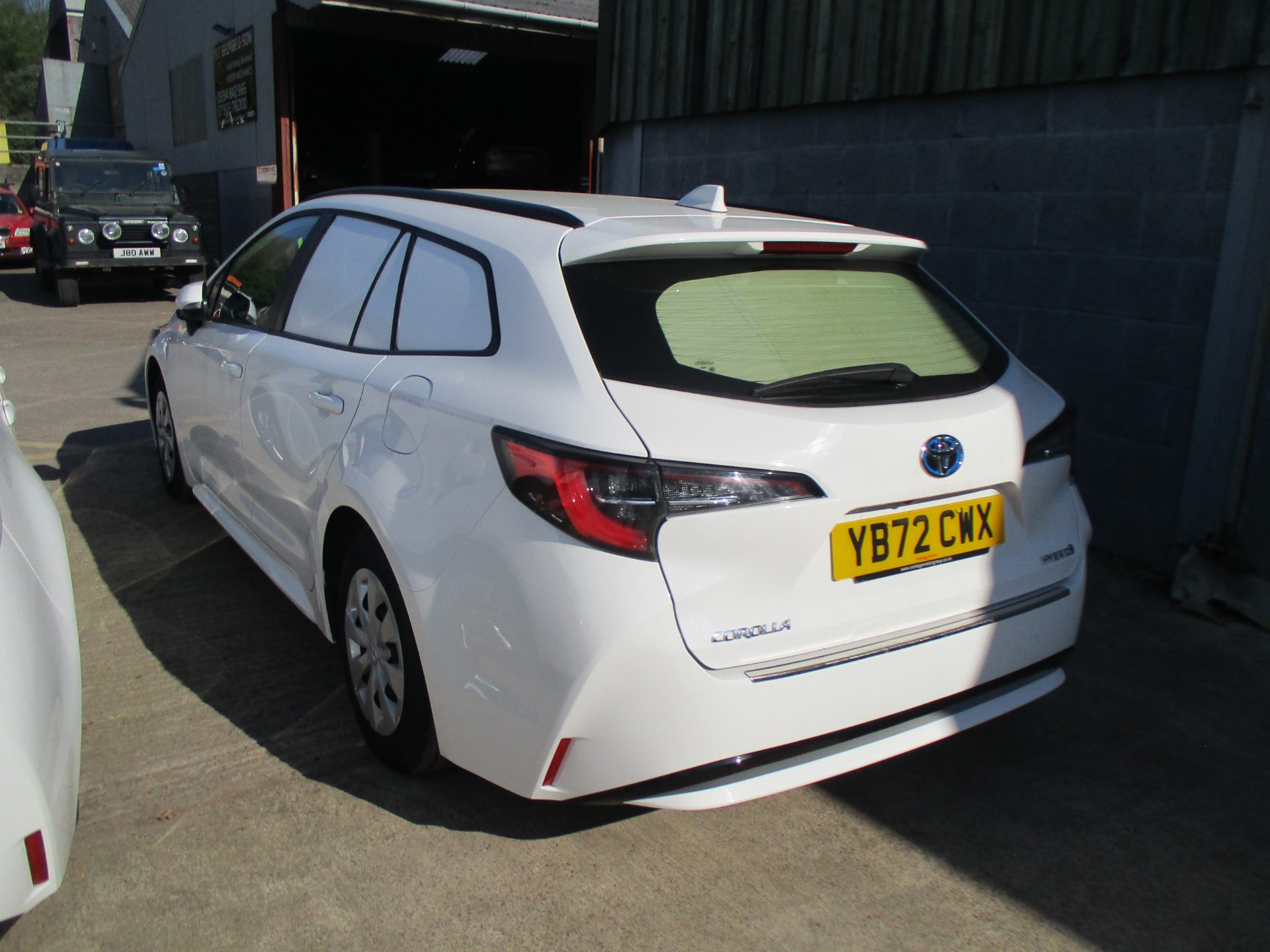 Toyota COROLLA VVTI PETROL HYBRID COMMERCIAL - Image 5