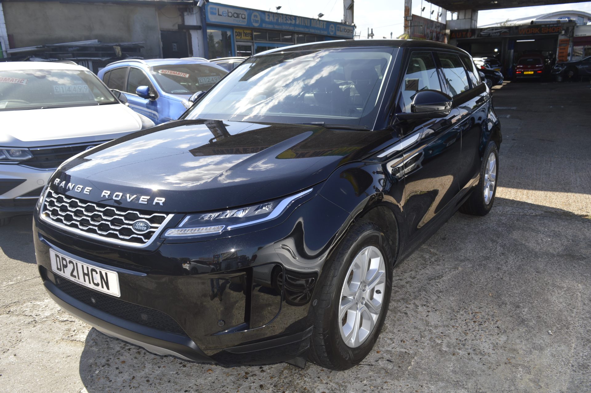 Land Rover RANGEROVER EVOQUE PHEV - Image 3