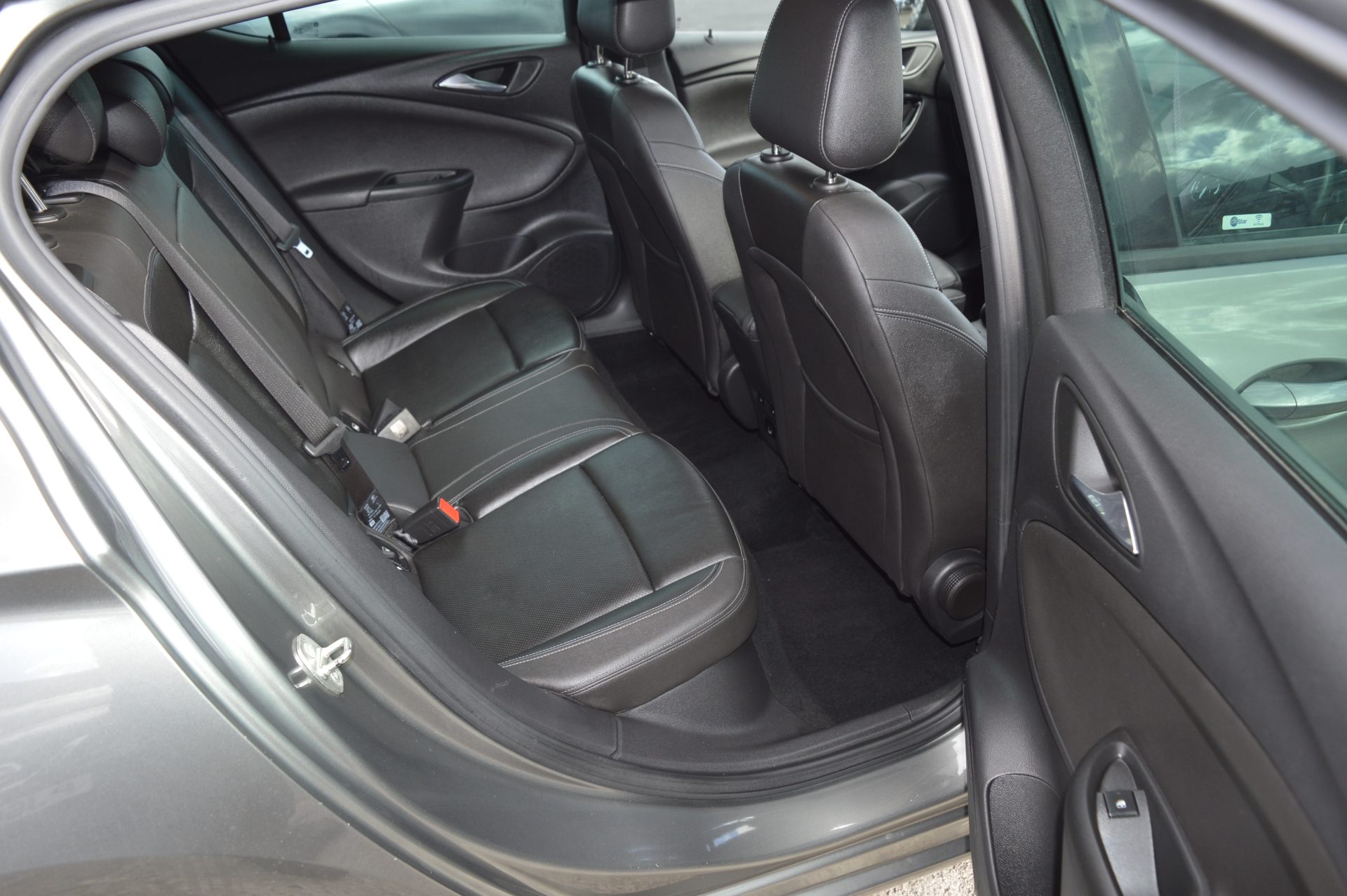 Vauxhall ASTRA ELITE AUTO - Image 12