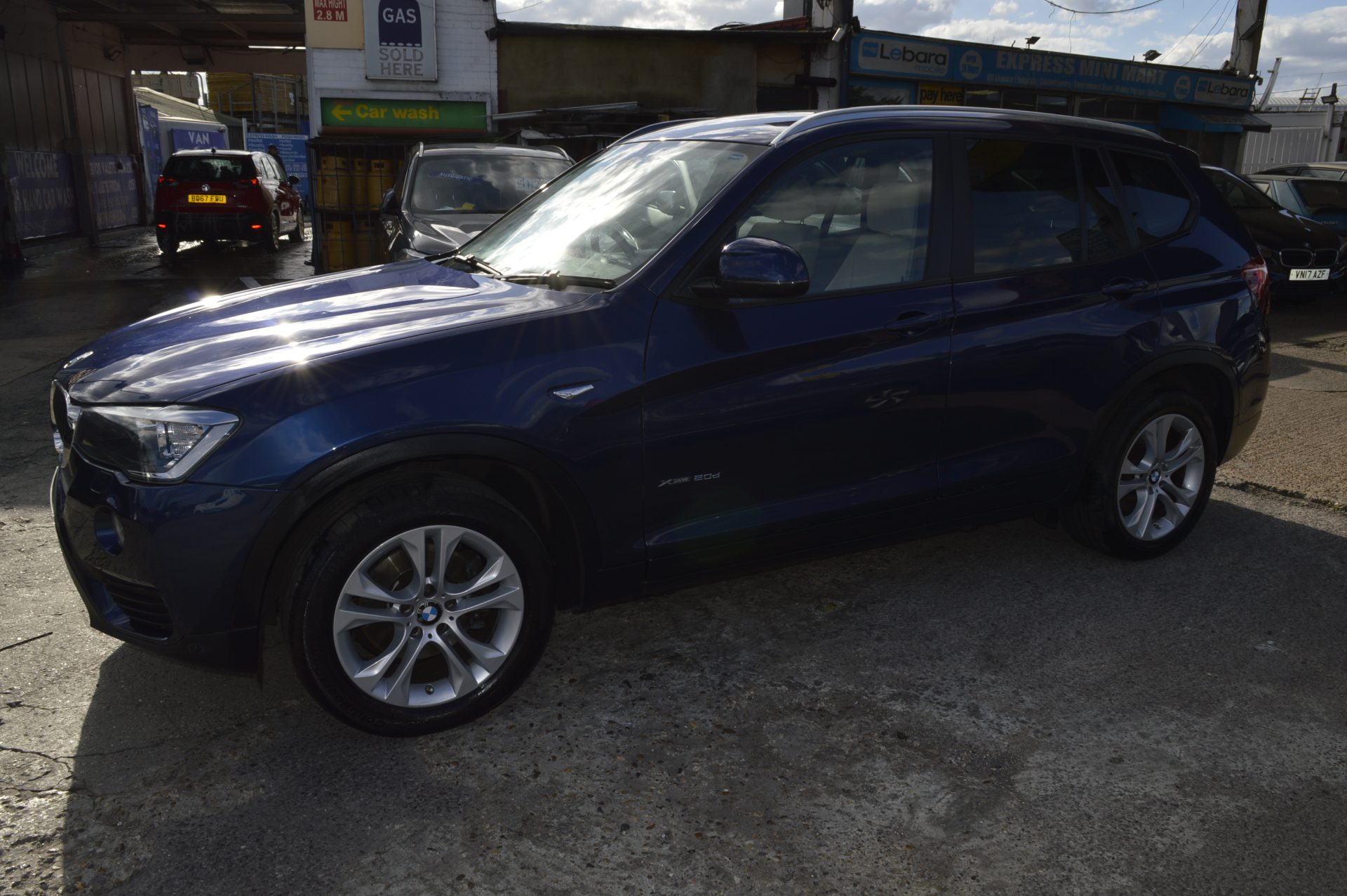 Bmw X3 AUTO LEATHER SAT NAV - Image 5