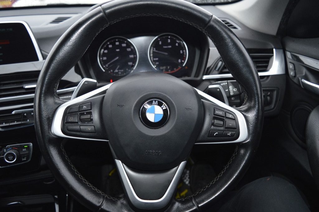 Bmw X1 - Image 1