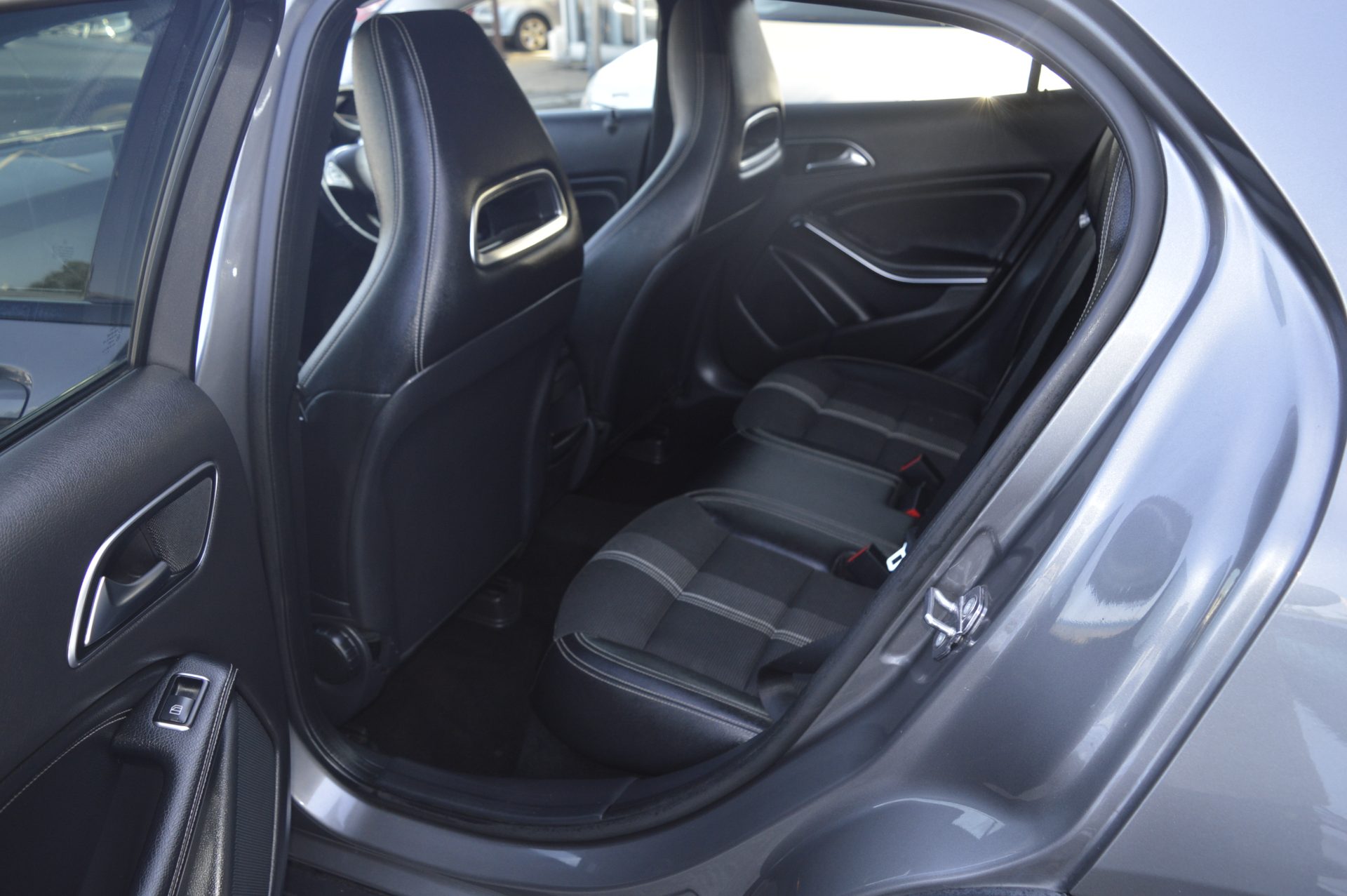 Mercedes-benz GLA AUTO - Image 10