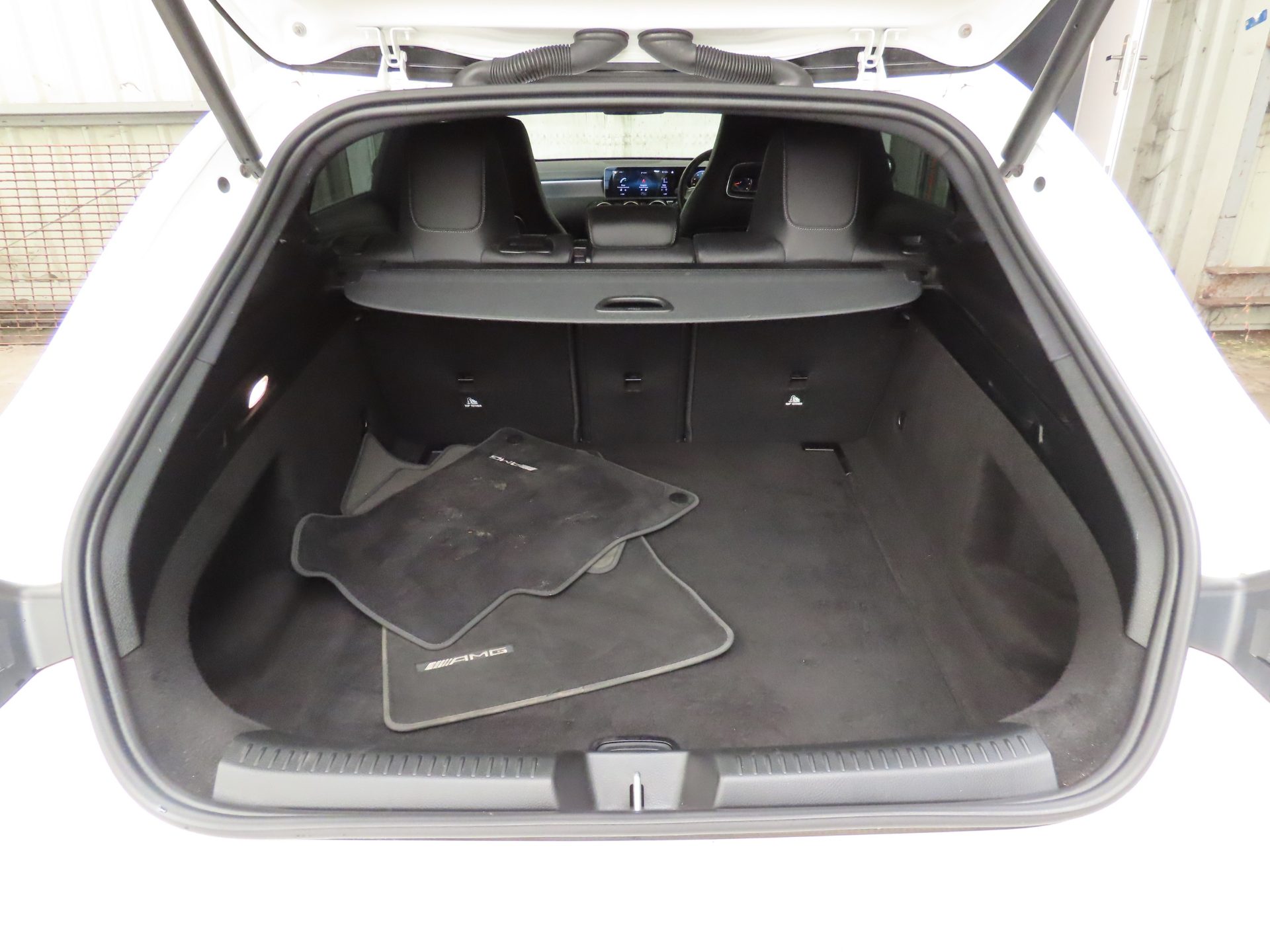 Mercedes-benz Cla200 - Image 11