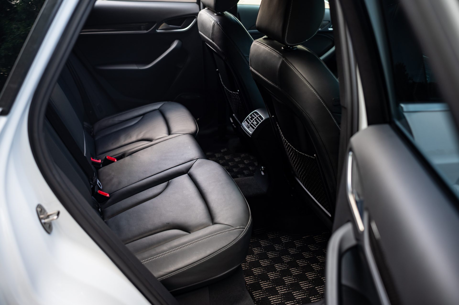 Audi RSQ3 - Image 14