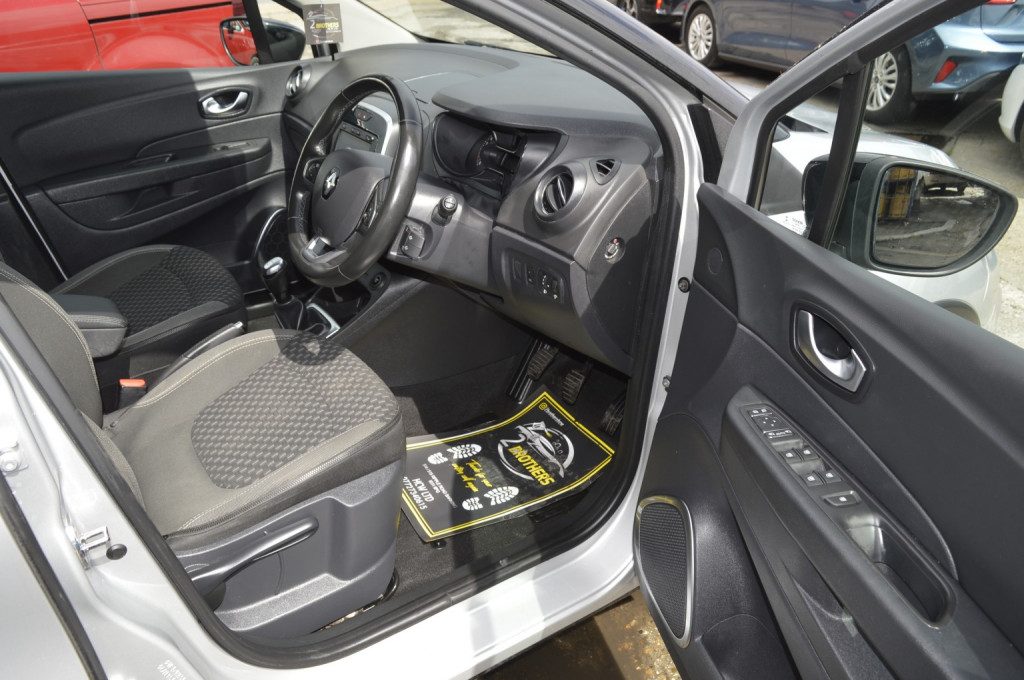 Renault Captur - Image 15