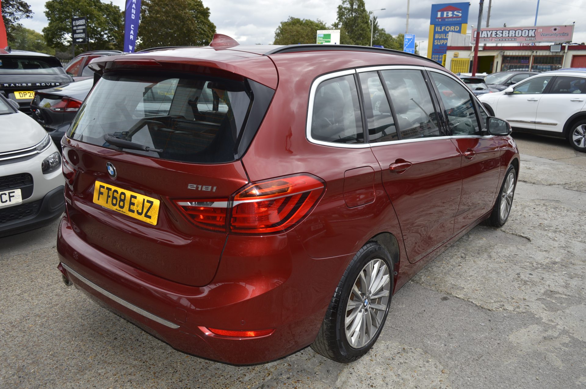 Bmw 218i 7 seats petrol - Image 2