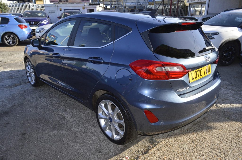 Ford Fiesta - Image 5