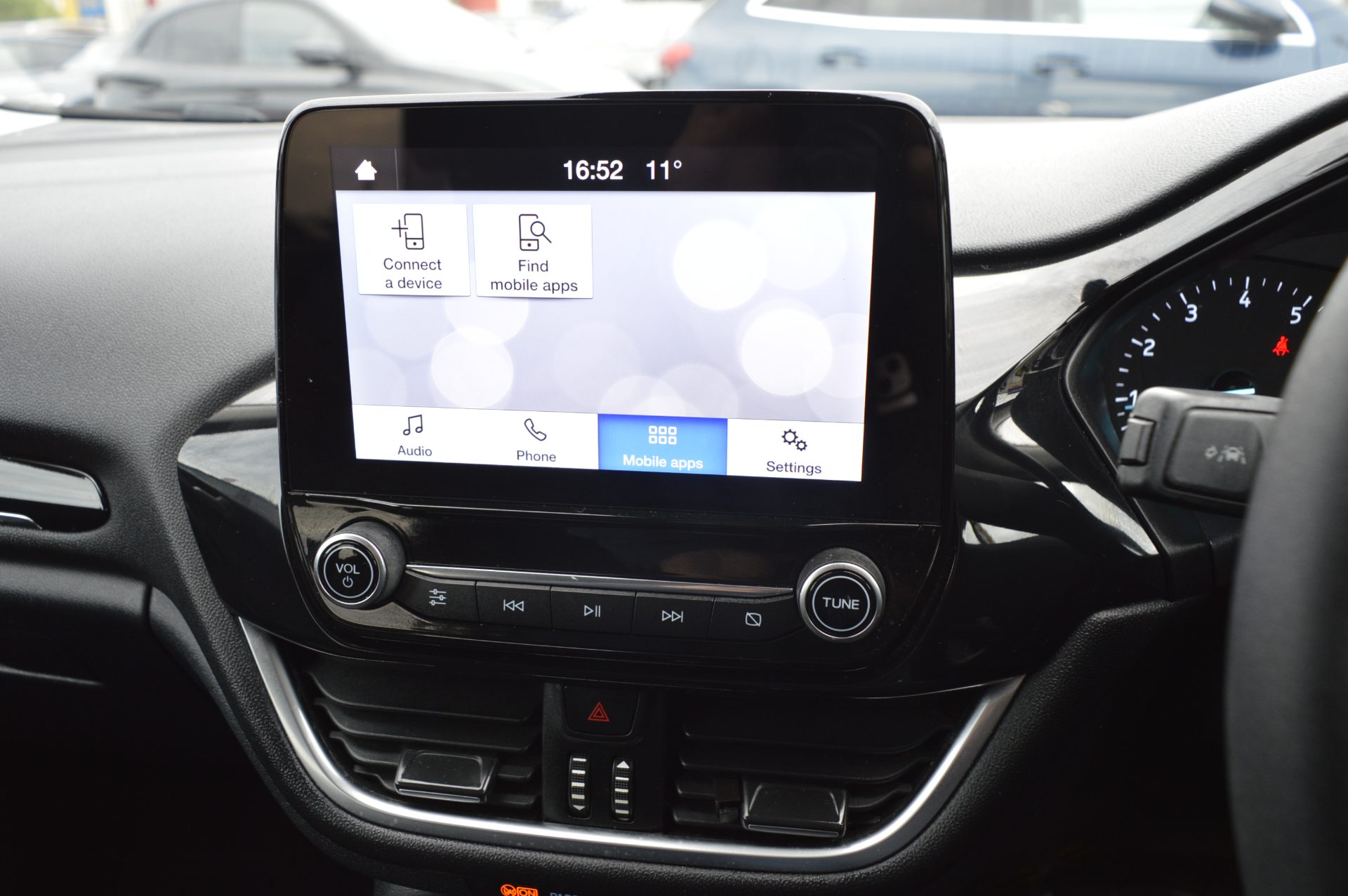 Ford Fiesta - Image 18