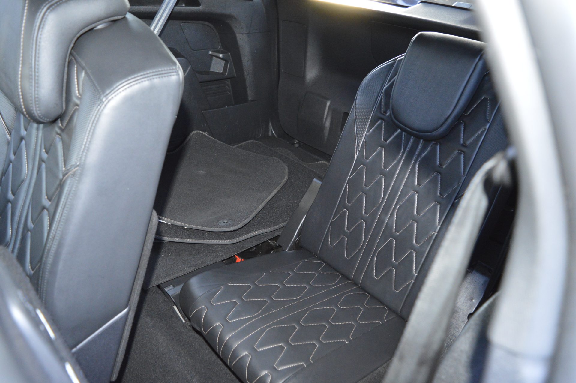 Peugeot 5008 GT - Image 11