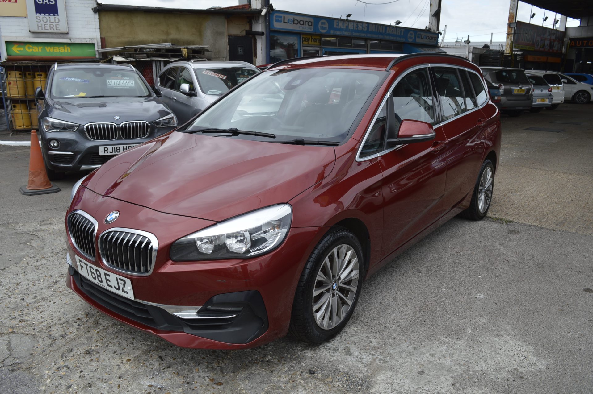 Bmw 218i 7 seats petrol - Image 3