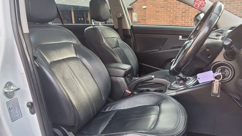 Kia Sportage 1.7 Crdi Ecodynamics - Image 16
