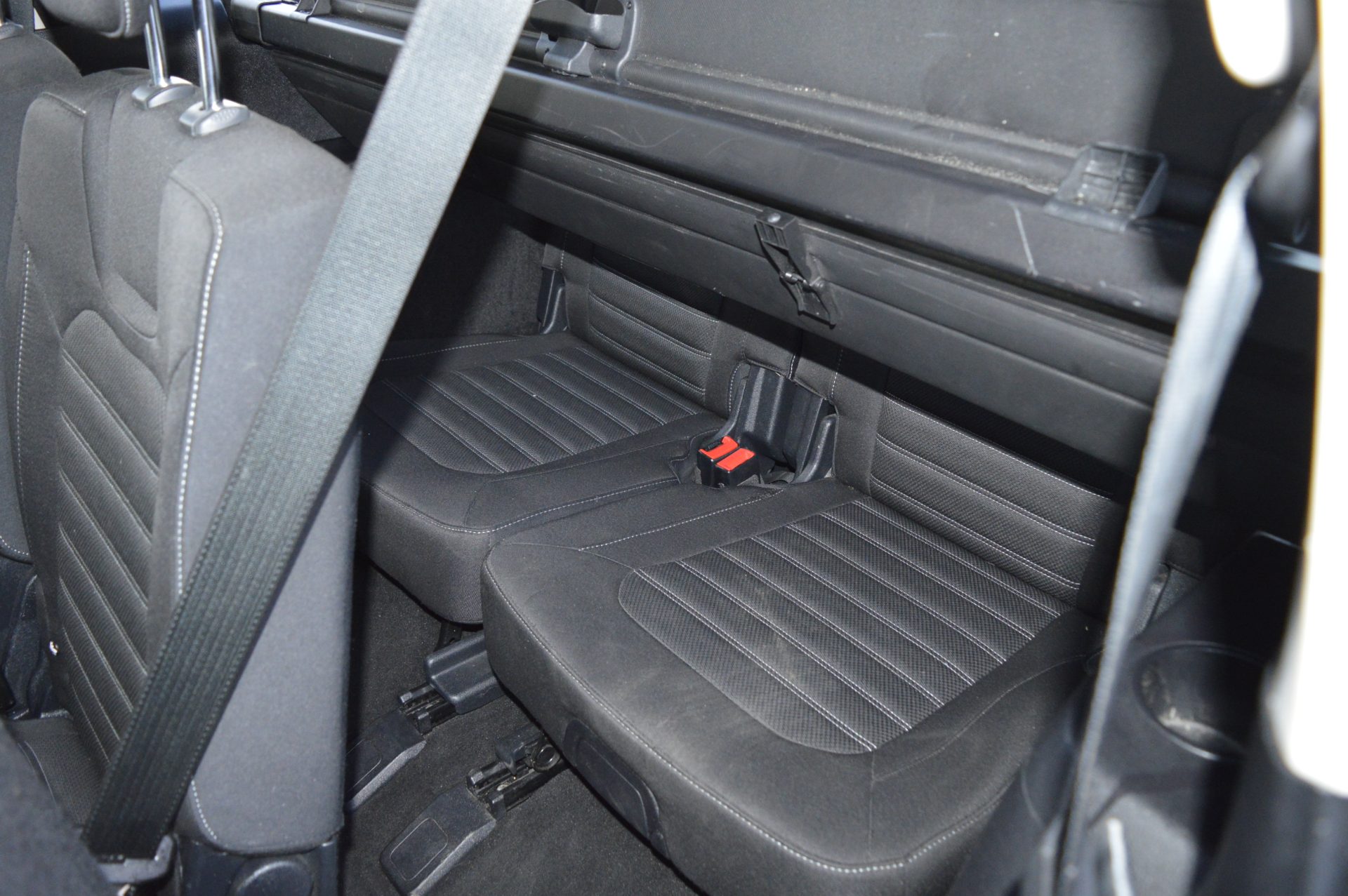 Ford Galaxy - Image 10