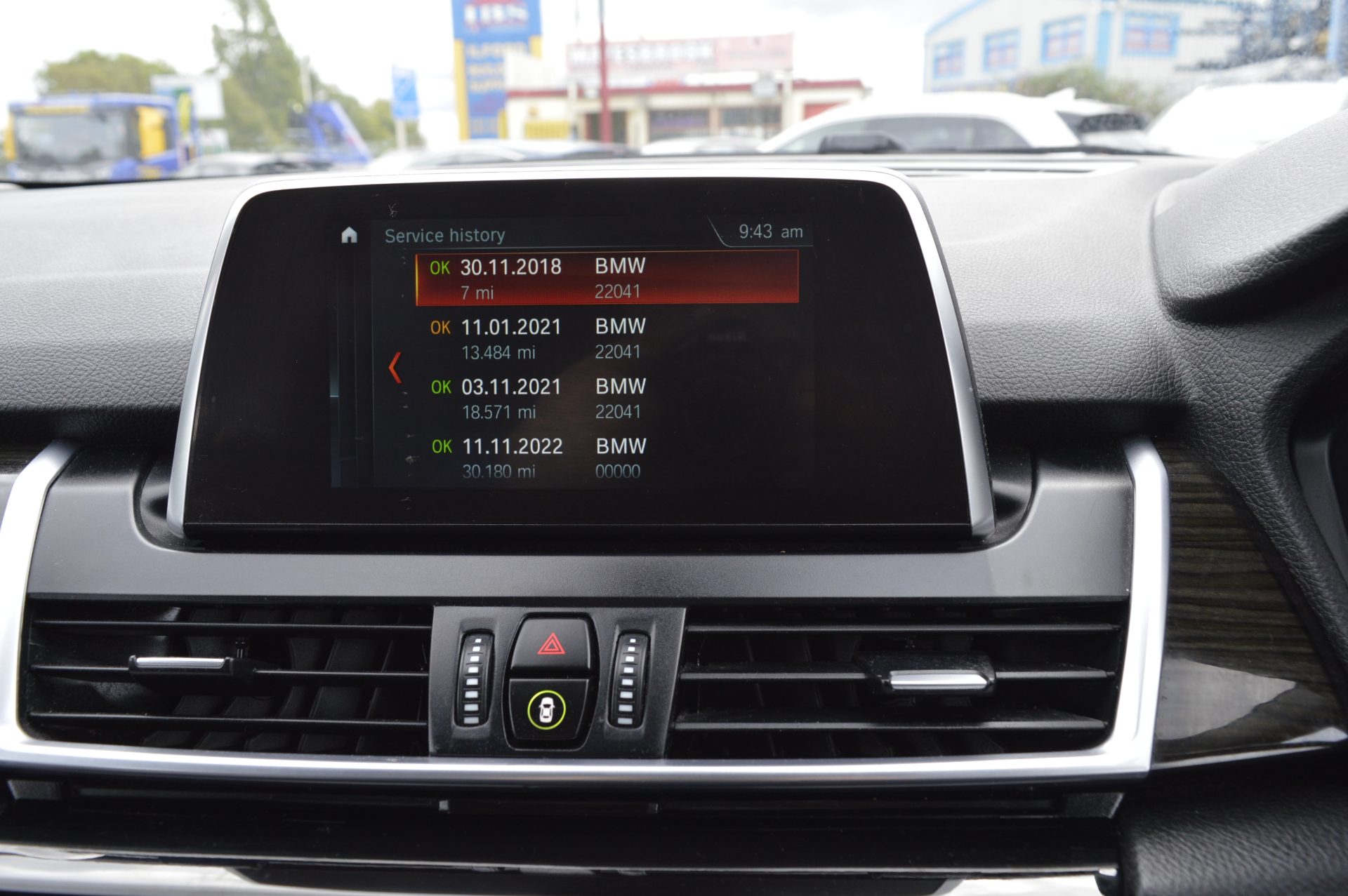 Bmw 218i 7 seats petrol - Image 20