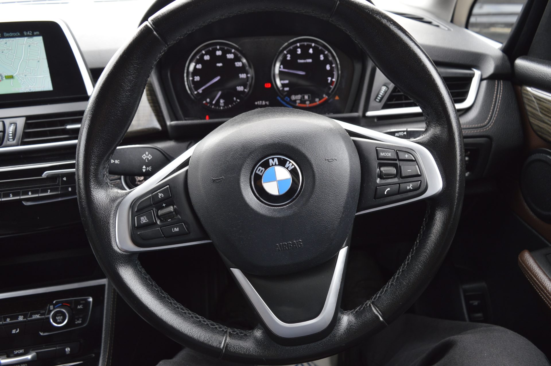 Bmw 218i 7 seats petrol - Image 18