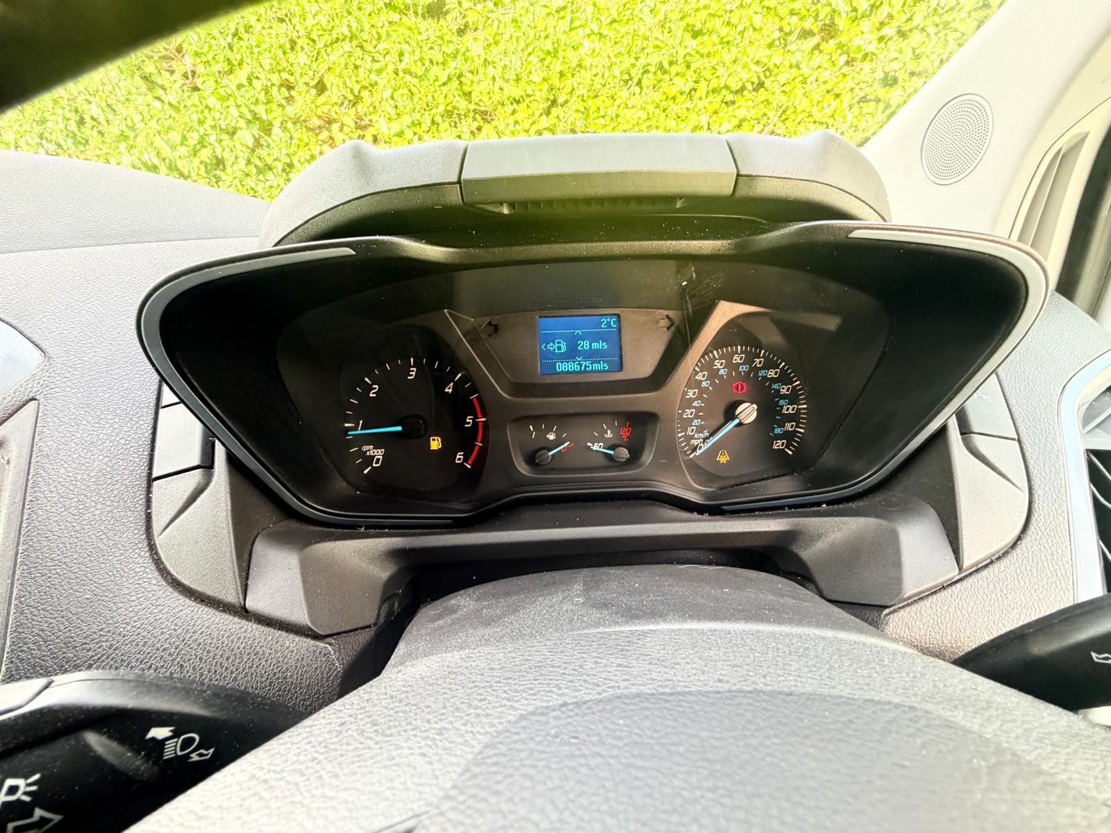 Ford Transit Custom 2.0 Tdci - Image 5
