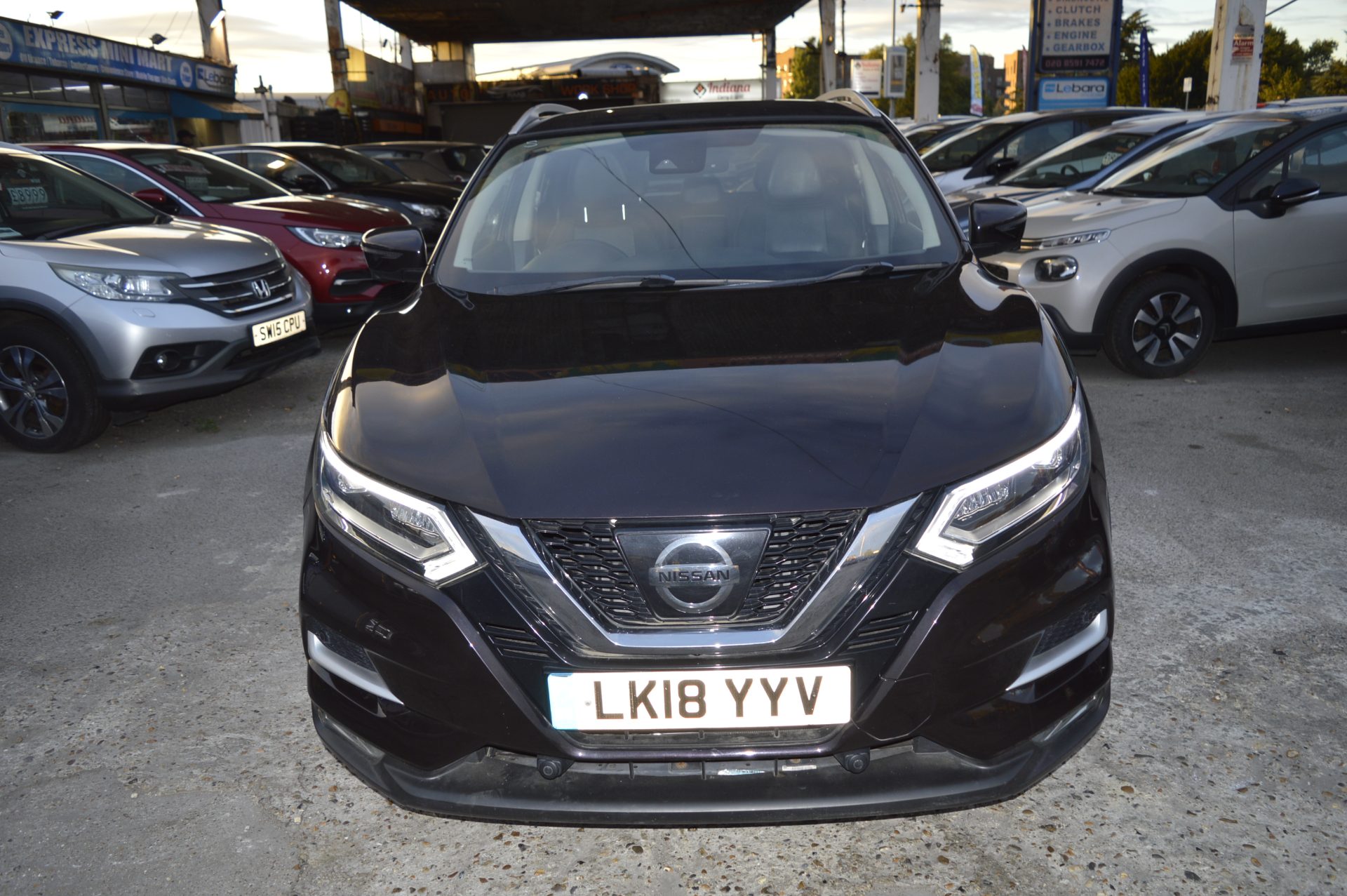 Nissan QASHQAI AUTO - Image 7