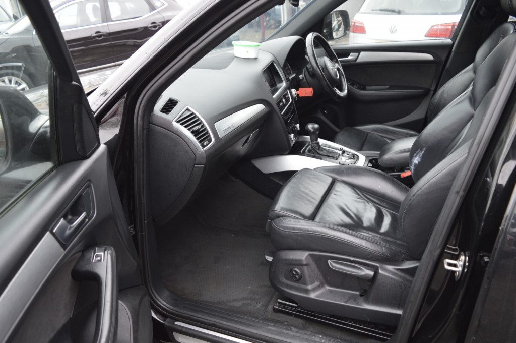 Audi Q5 - Image 13