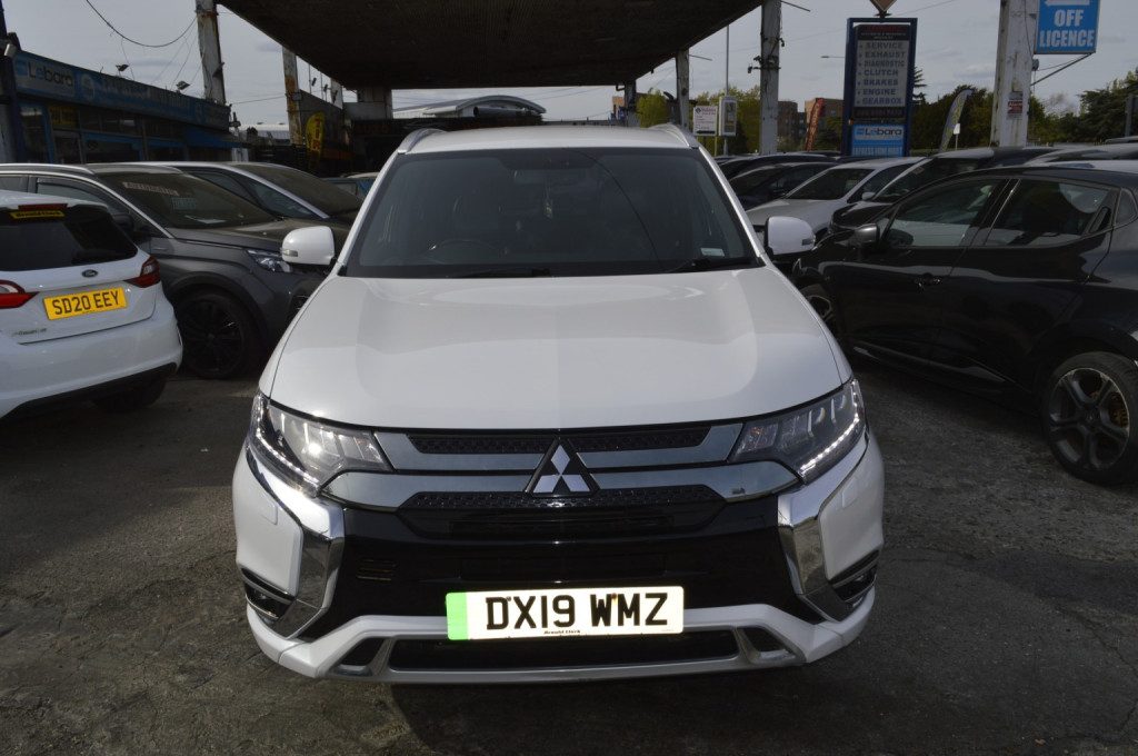 Mitsubishi Outlander - Image 8