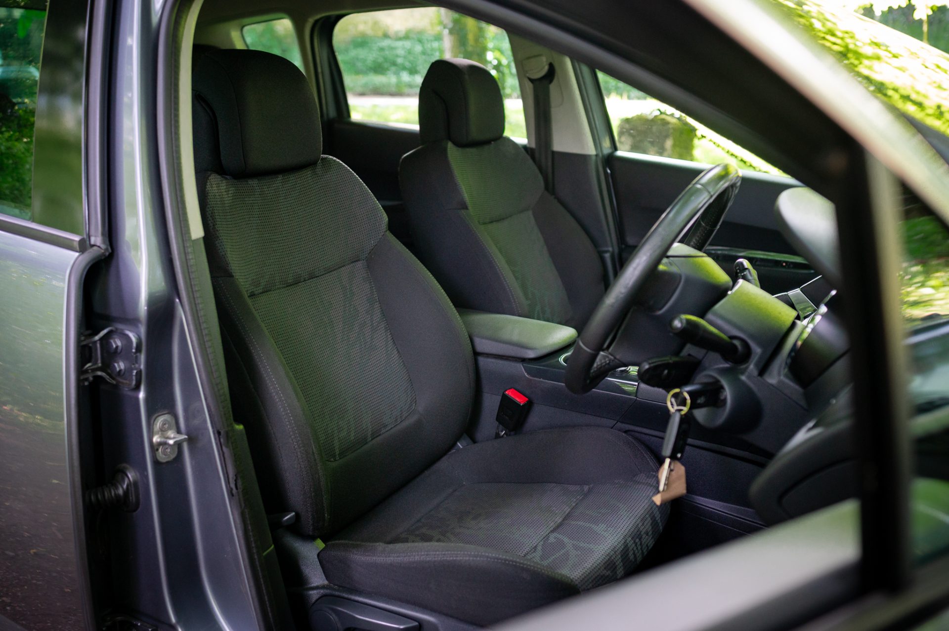 Peugeot 3008 1.6 HDi Sport - Image 10