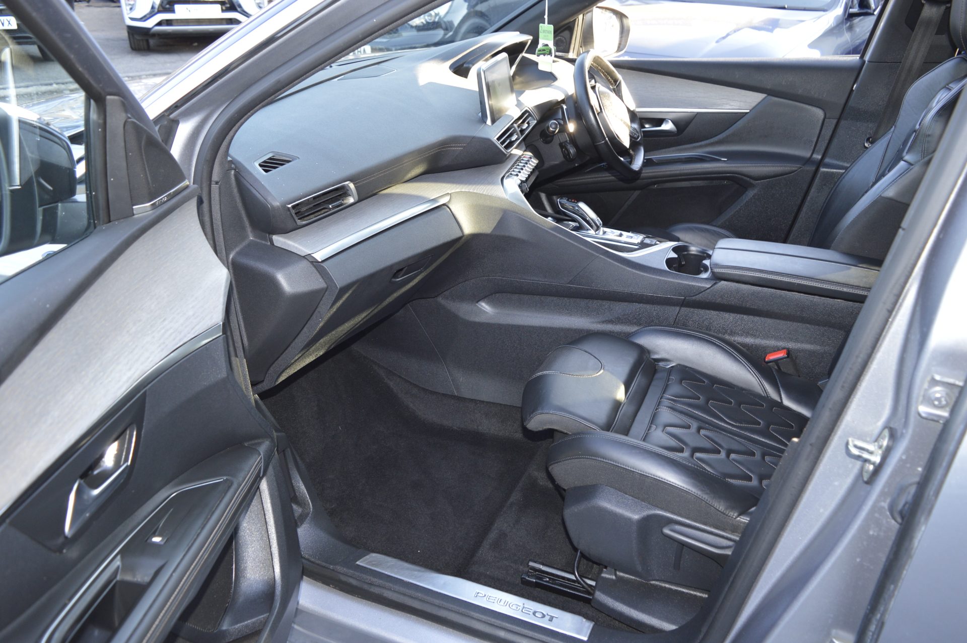 Peugeot 5008 GT - Image 13