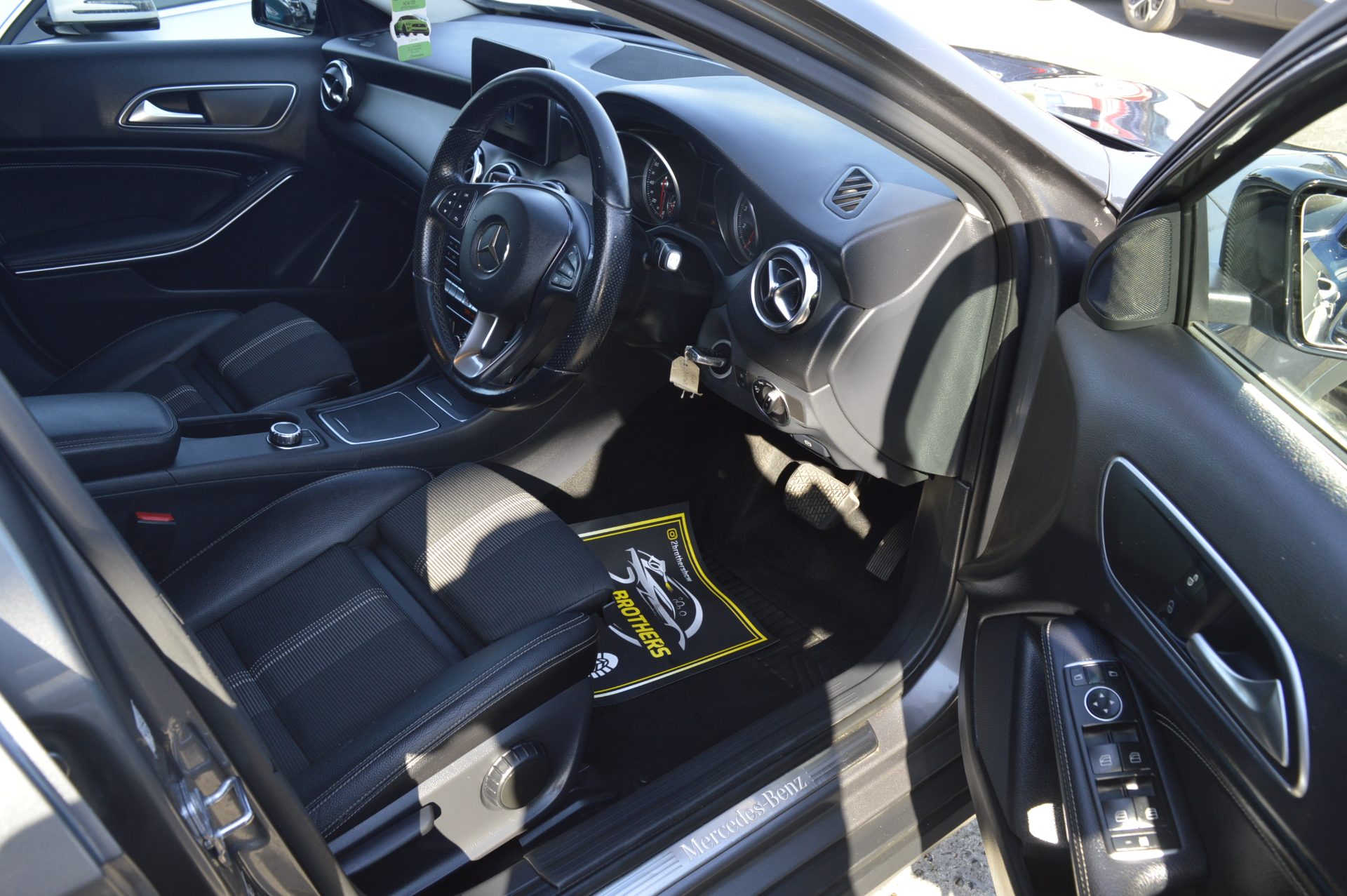 Mercedes-benz GLA AUTO - Image 14