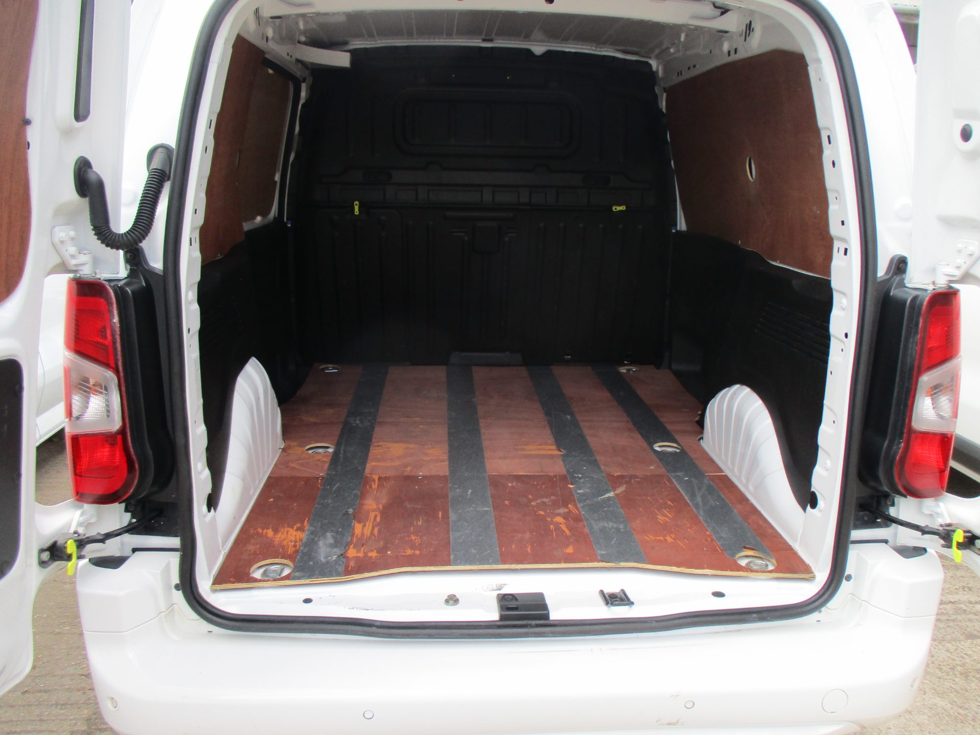Vauxhall COMBO SPORTIVE L1 H1 - Image 5