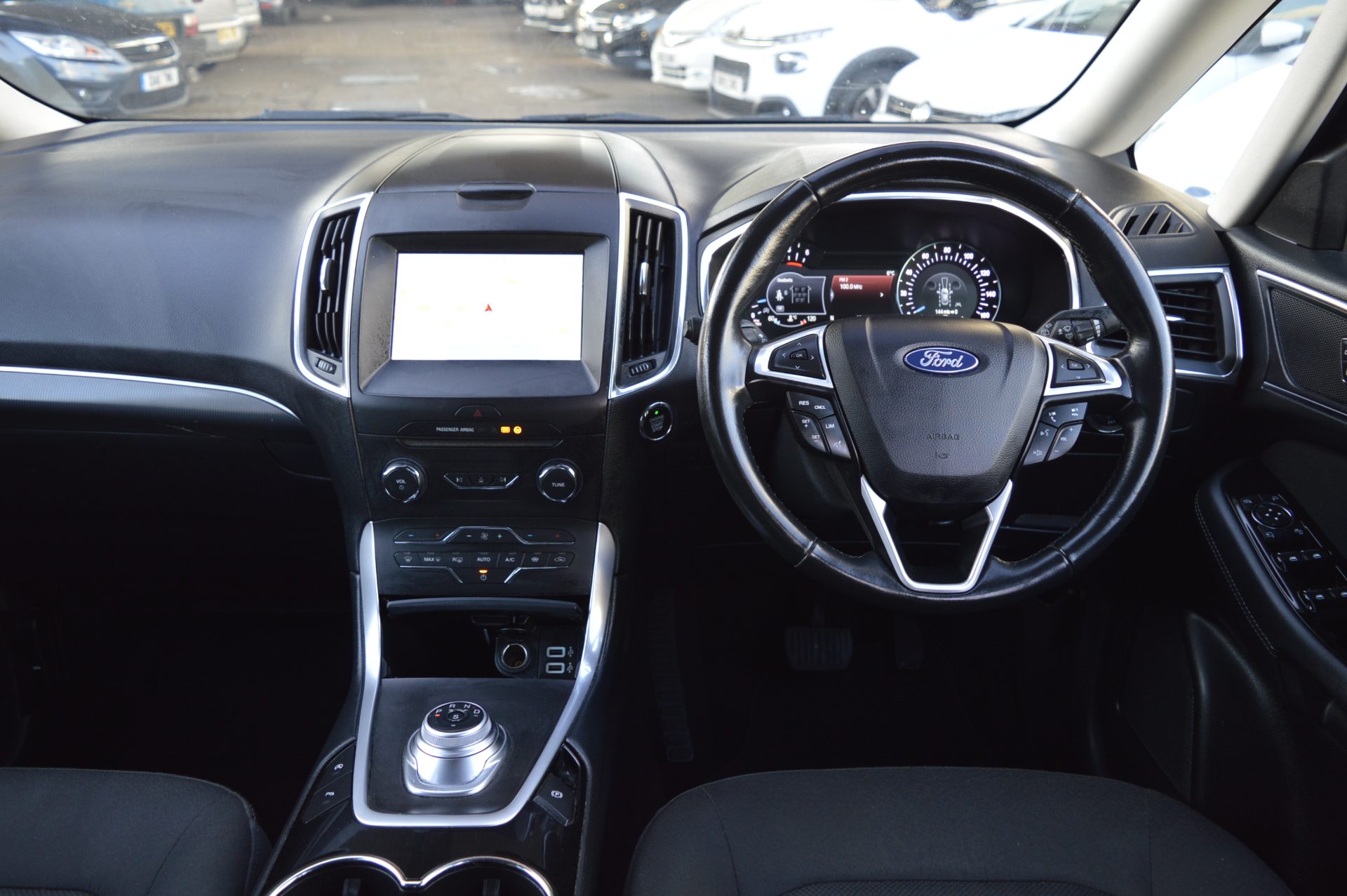 Ford Galaxy - Image 14