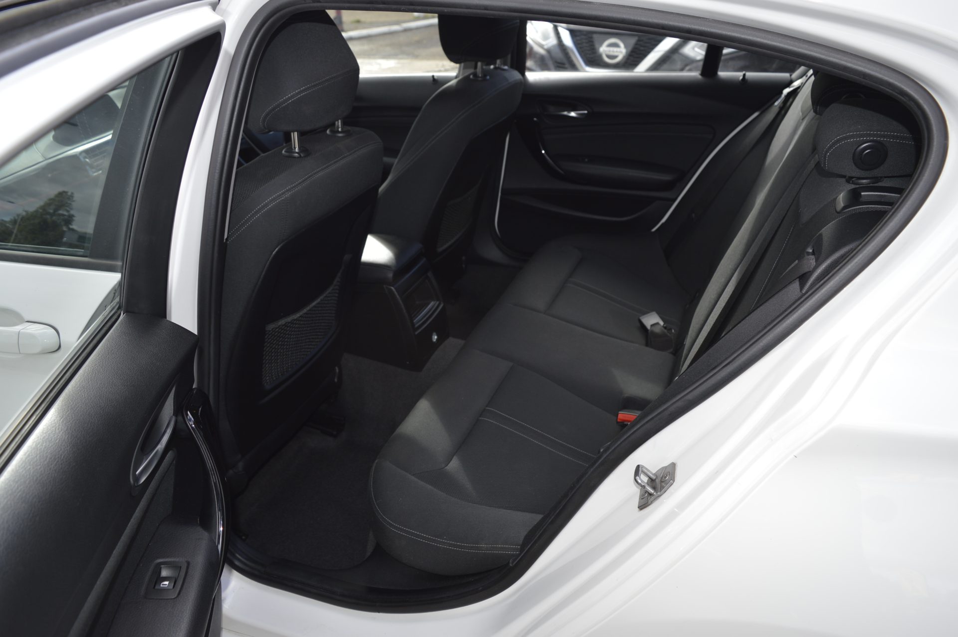 Bmw 1 SERIES 118I AUTO - Image 10