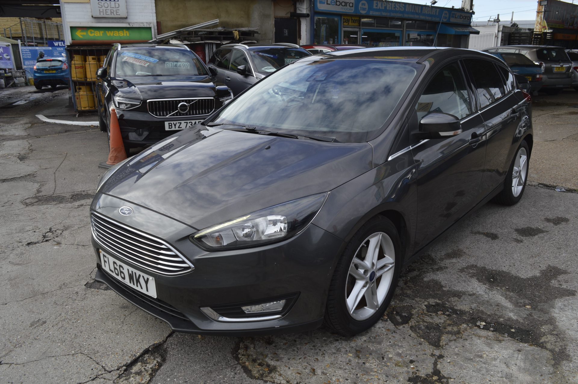 Ford Focus - Image 3