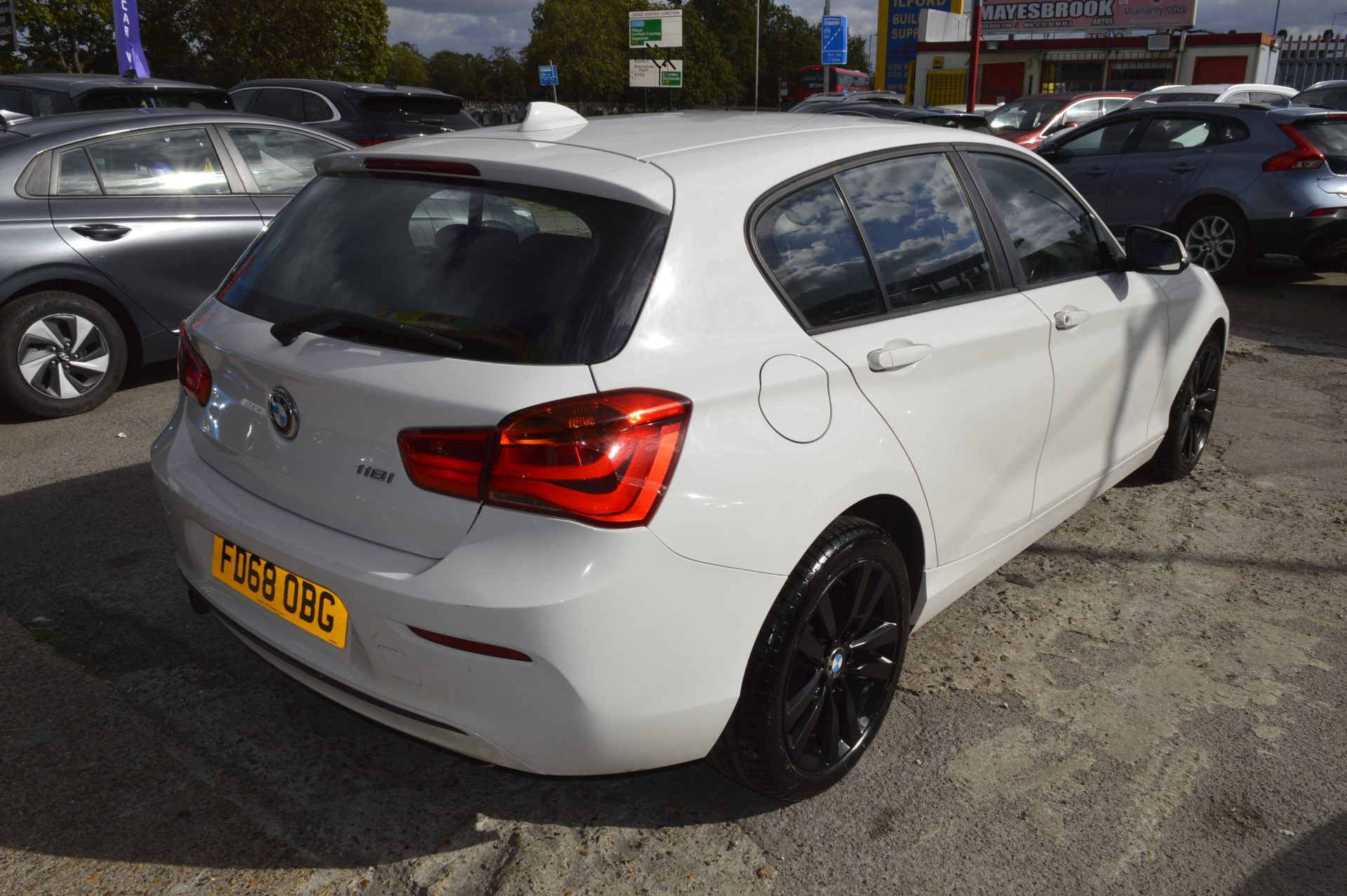 Bmw 1 SERIES 118I AUTO - Image 2