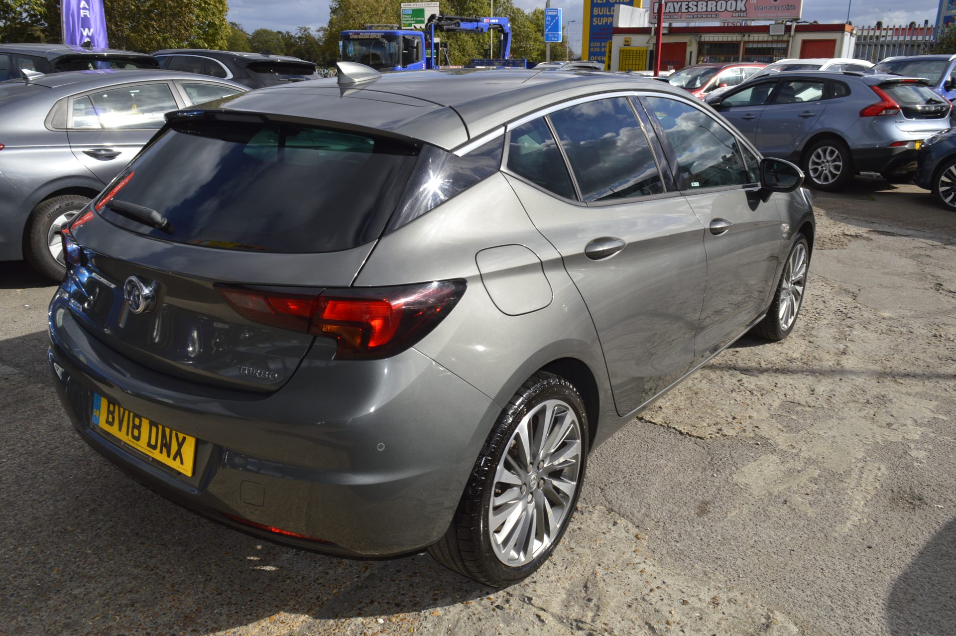 Vauxhall ASTRA ELITE AUTO - Image 2
