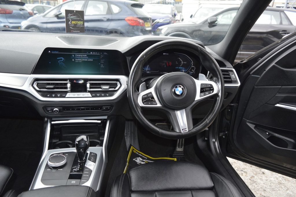 Bmw 3 Series - Image 14