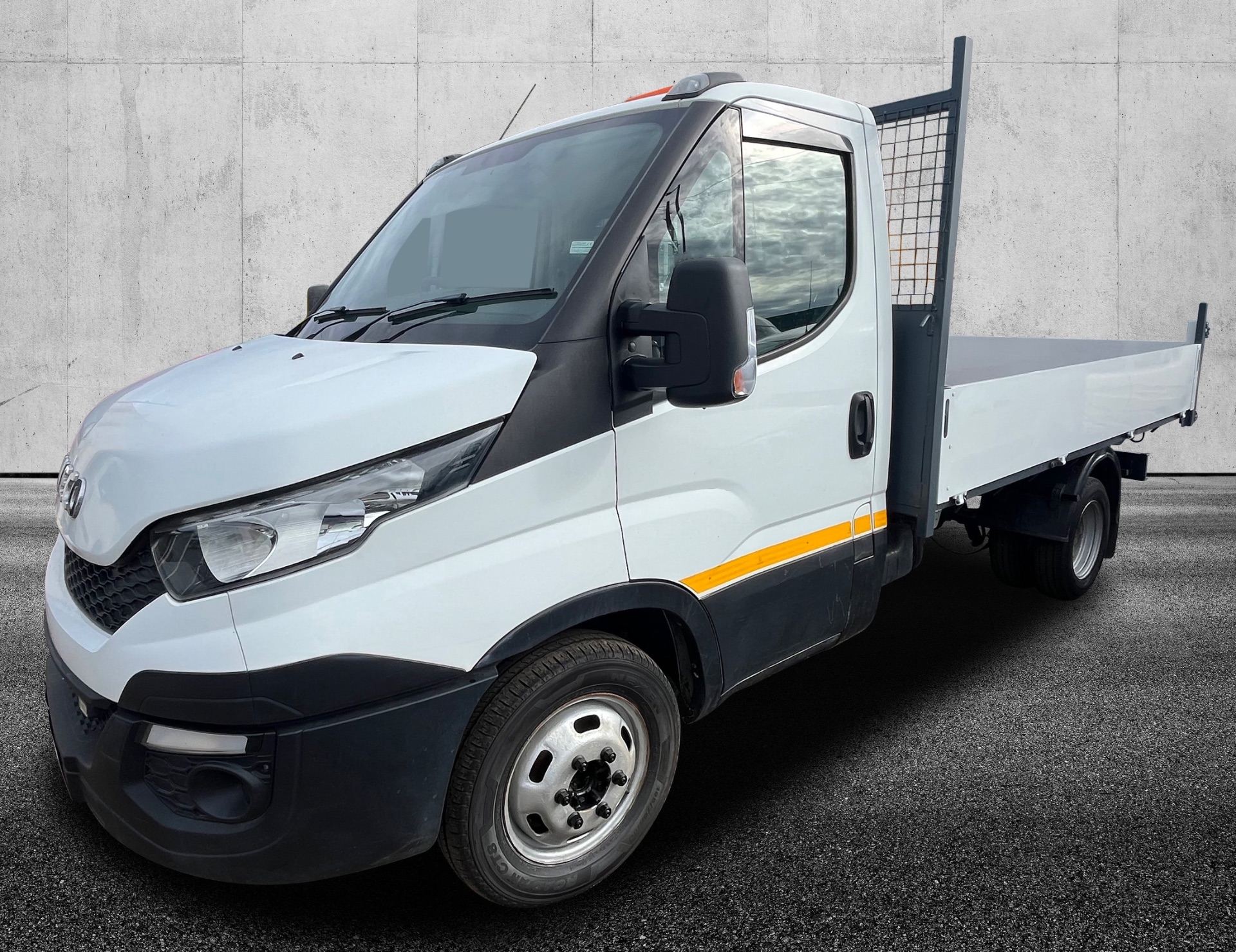 Iveco Daily 3510 Alloy TIPPER - Image 2