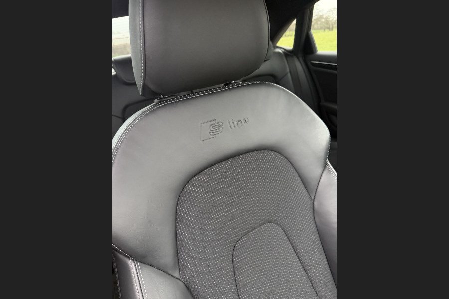 Audi A4, A4 Black Edition - Image 12