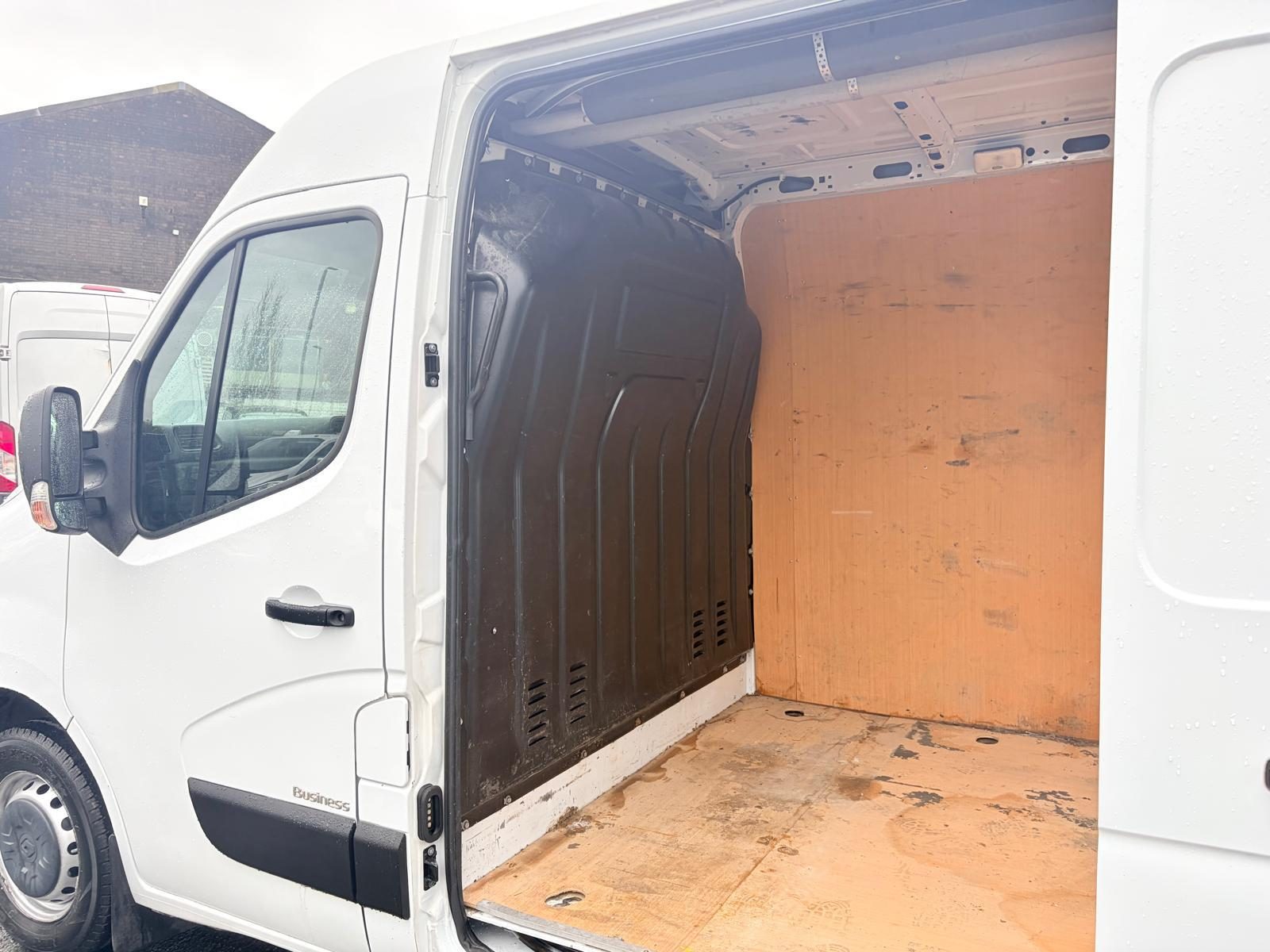 Renault Master 2.3 Dci 35 - Image 20