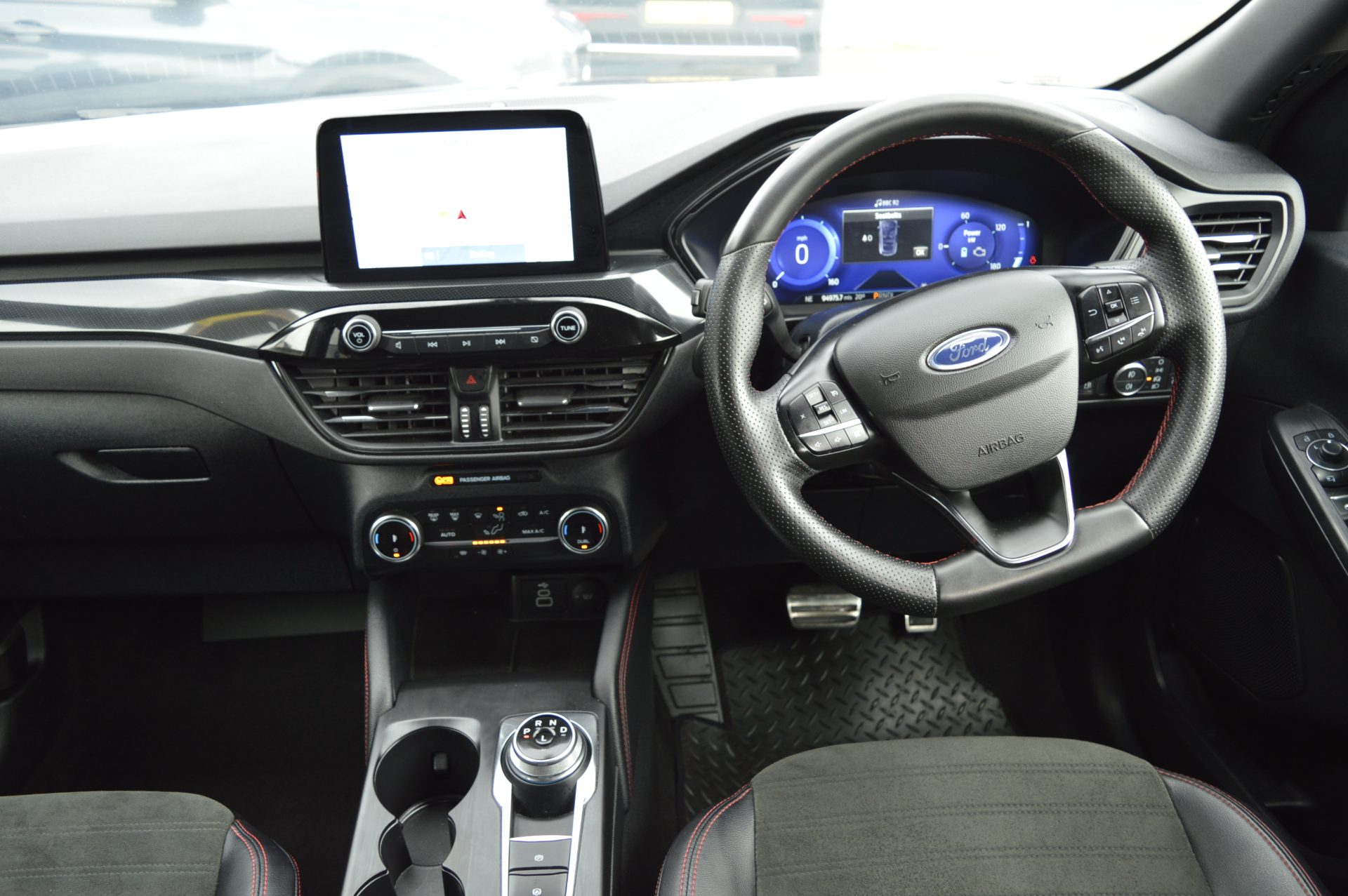 Ford KUGA STLINE PLUG IN HYBRID - Image 14