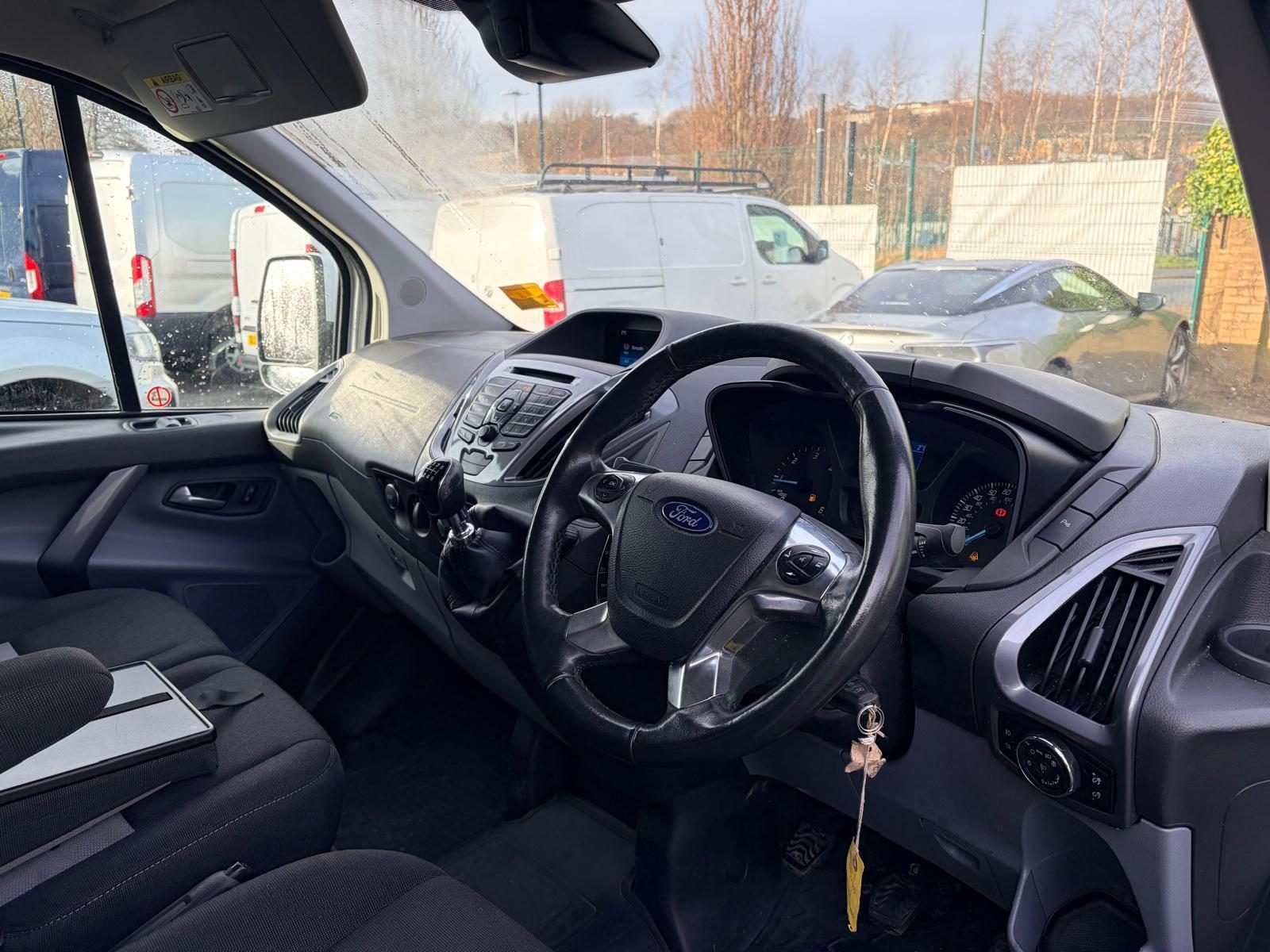 Ford Transit Custom 2.0 Tdci - Image 3