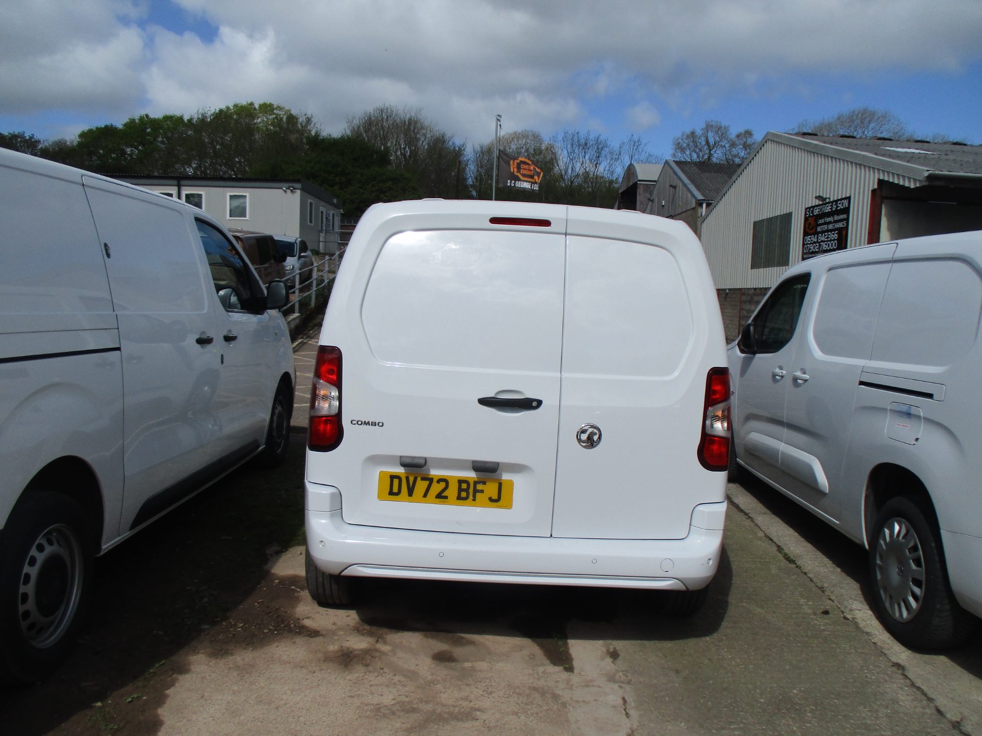 Vauxhall COMBO SPORTIVE L2 HI - Image 4