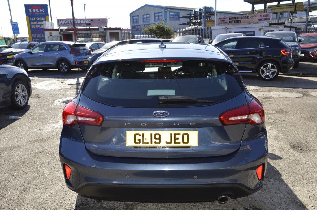 Ford Focus - Image 5