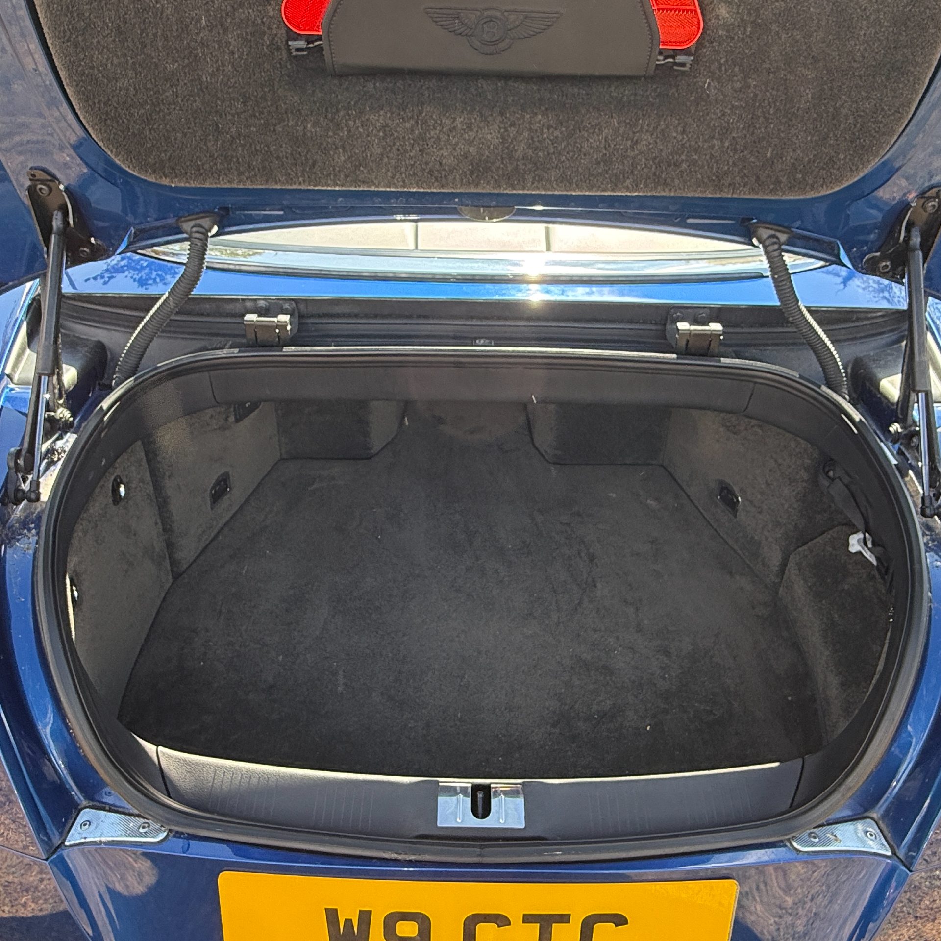 Bentley Bentley Continental 4.0 V8 GTC S Convertible 2dr Petrol Auto 4WD Euro 6 (528 ps) - Image 17