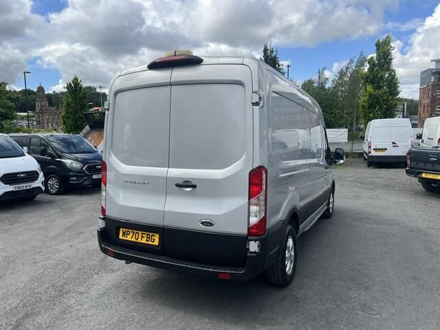 Ford Transit 2.0 350 Ecoblue - Image 12