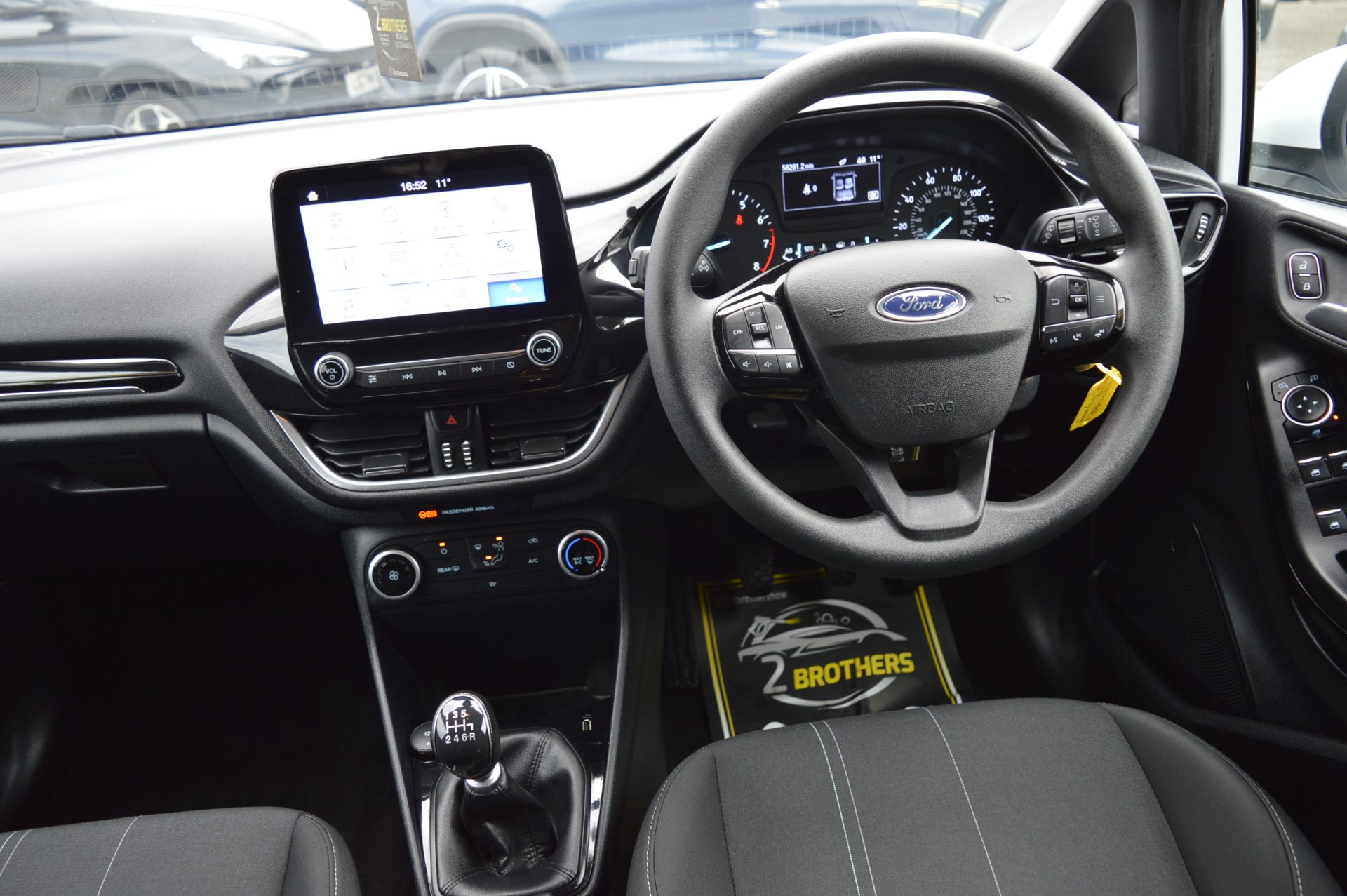 Ford Fiesta - Image 13