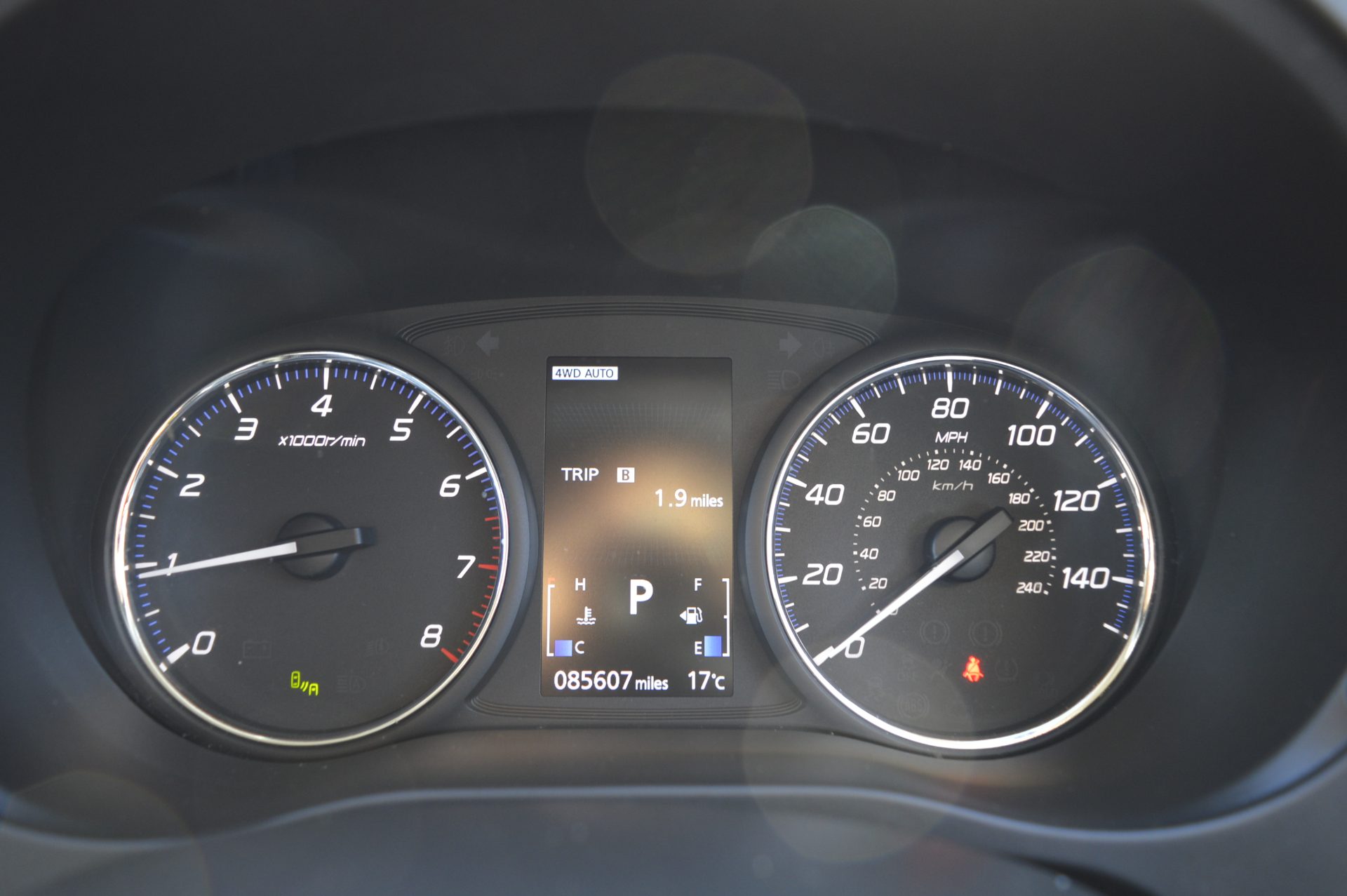 Mitsubishi OUTLANDER AUTO 7 SEATS - Image 17
