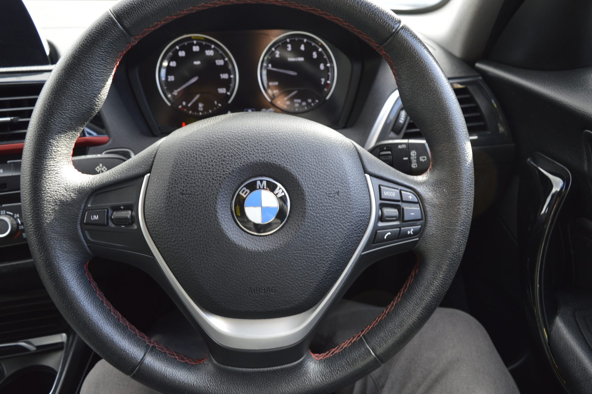 Bmw 1 SERIES 118I AUTO - Image 16