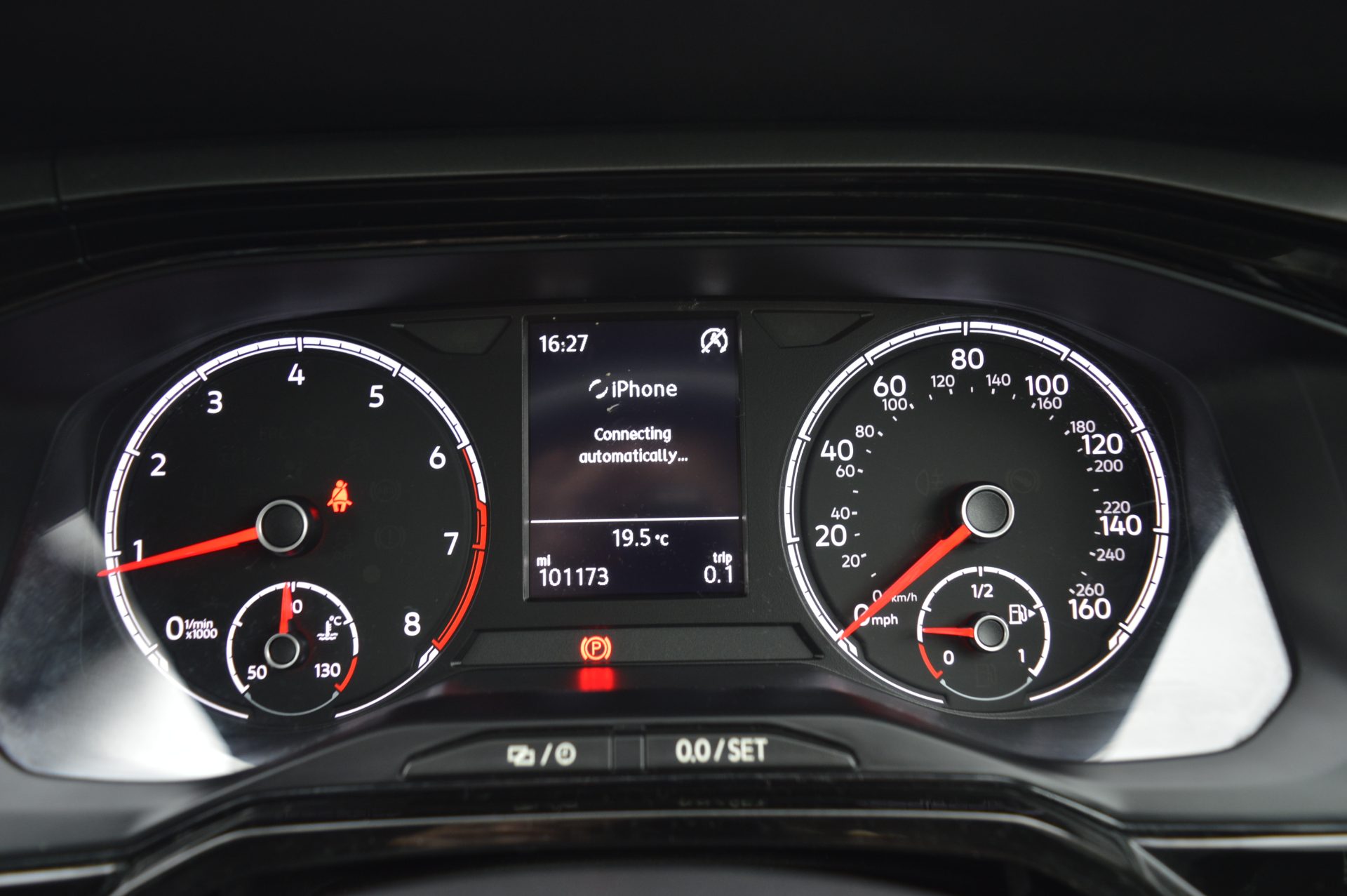 Volkswagen POLO - Image 15