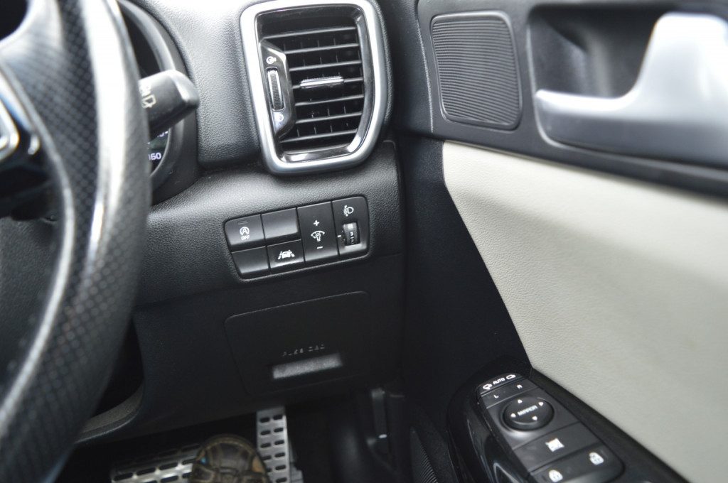 Kia Sportage - Image 18