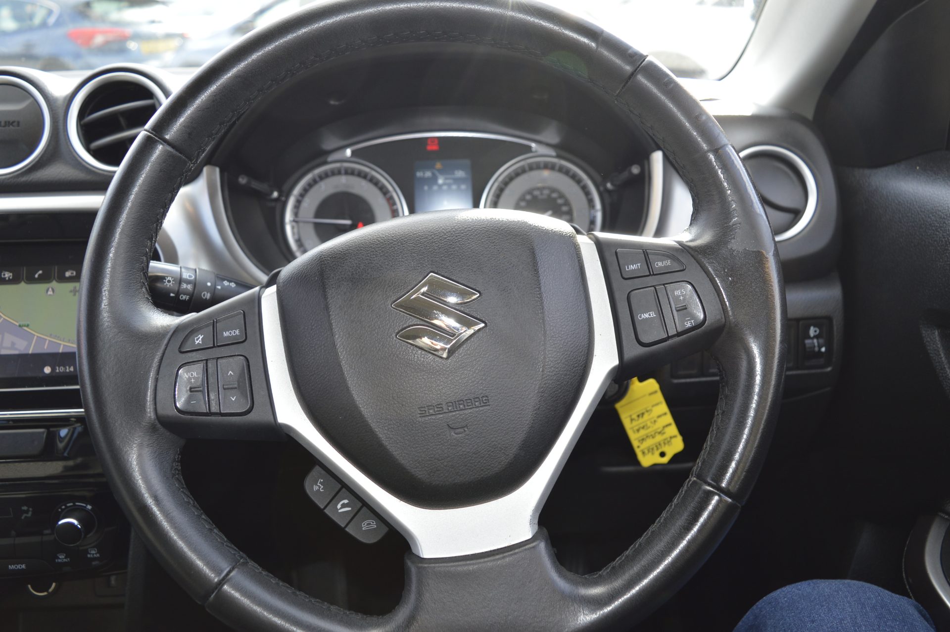 Suzuki VITARA AUTO PETROL - Image 17